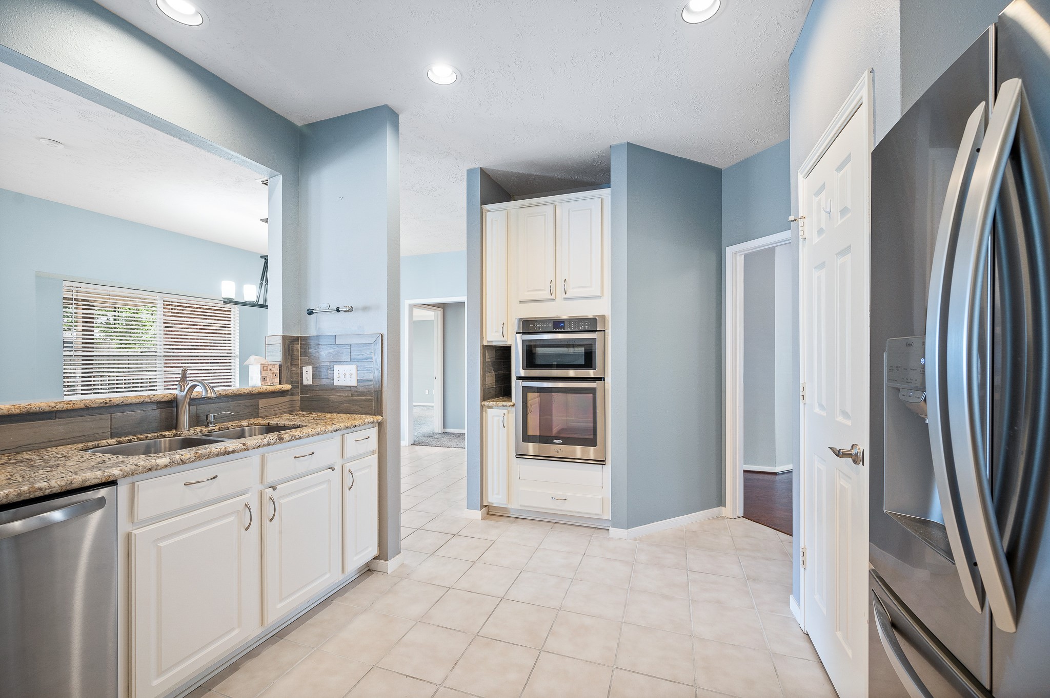 11919 Lakewood Hills Drive, Tomball, TX 77377
