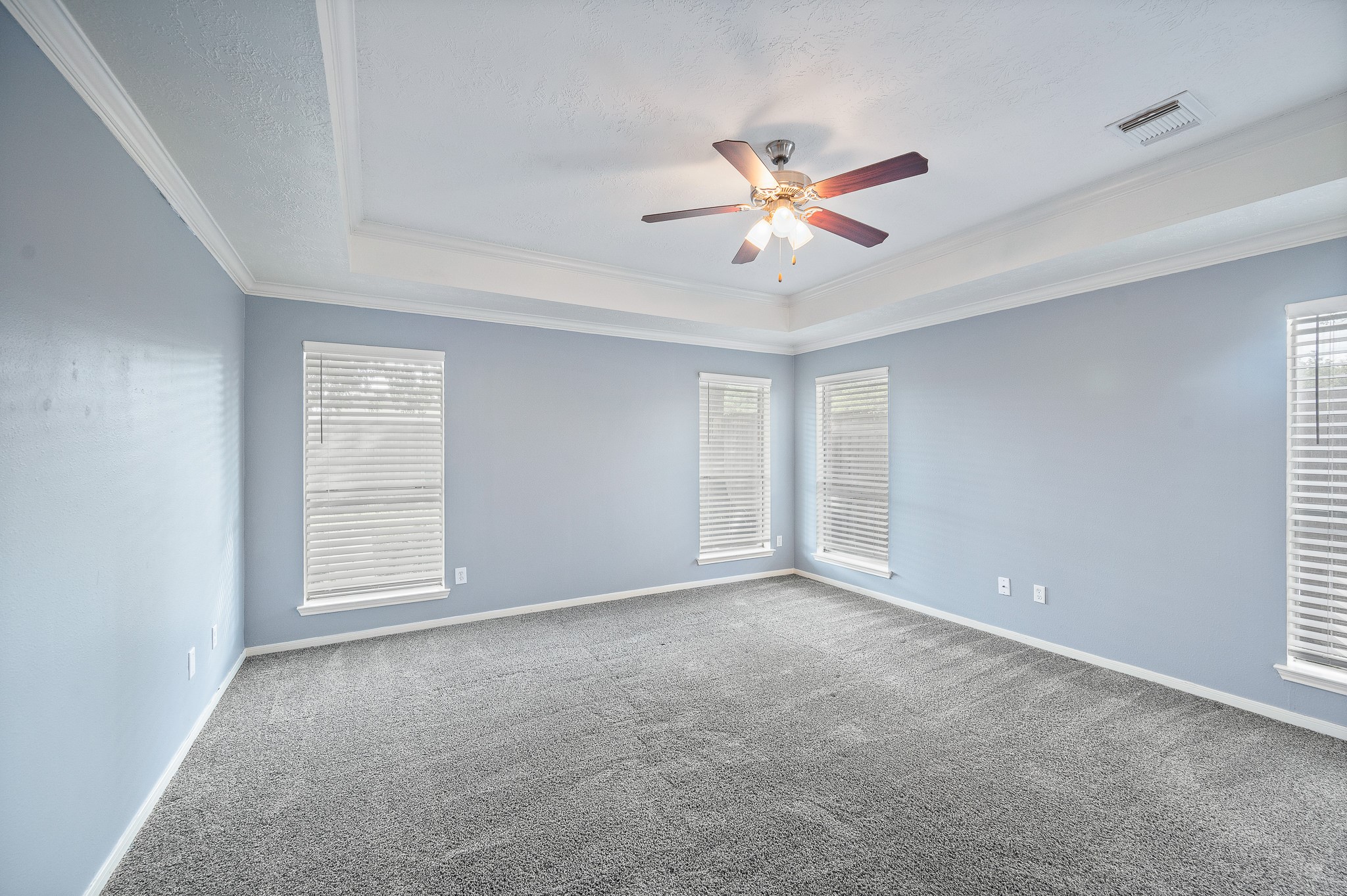 11919 Lakewood Hills Drive, Tomball, TX 77377