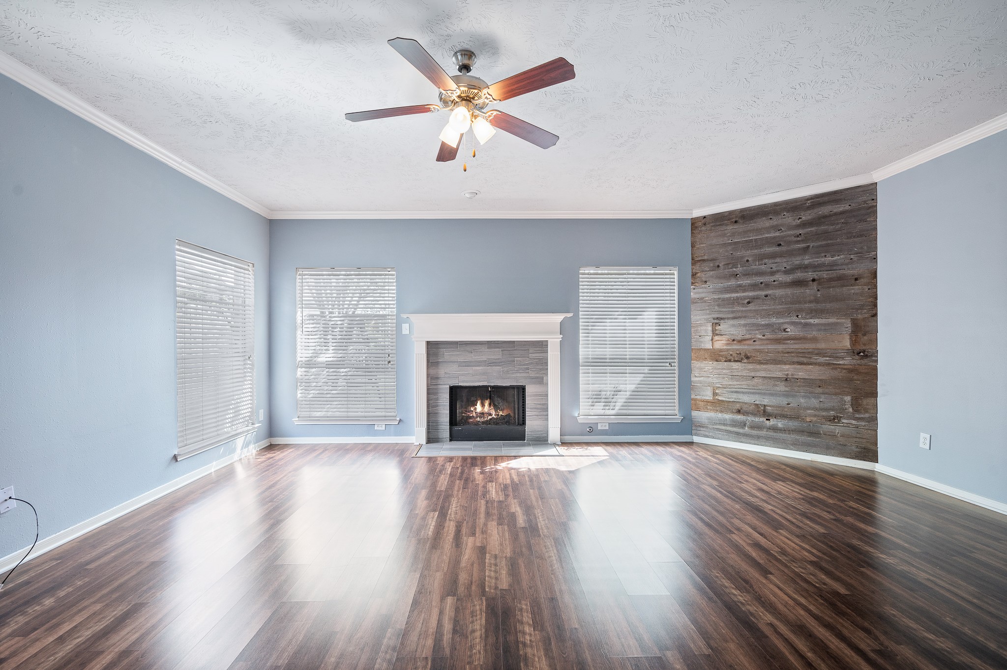11919 Lakewood Hills Drive, Tomball, TX 77377