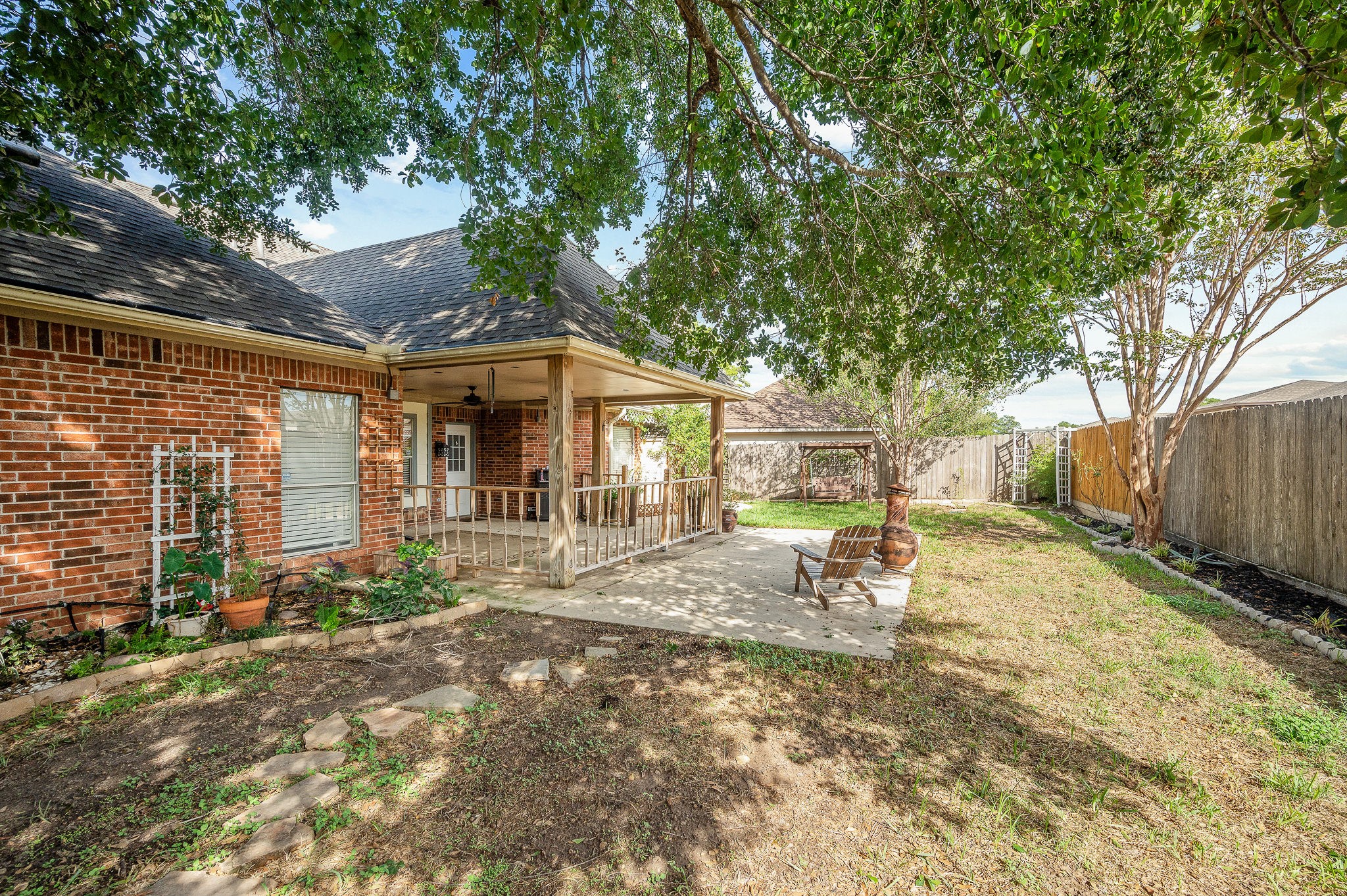 11919 Lakewood Hills Drive, Tomball, TX 77377