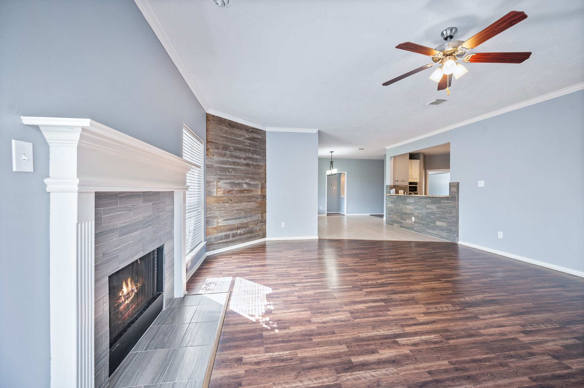 11919 Lakewood Hills Drive, Tomball, TX 77377