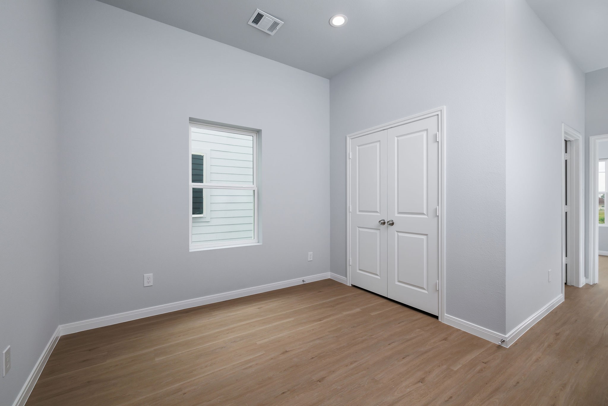 flex space for an office or game room