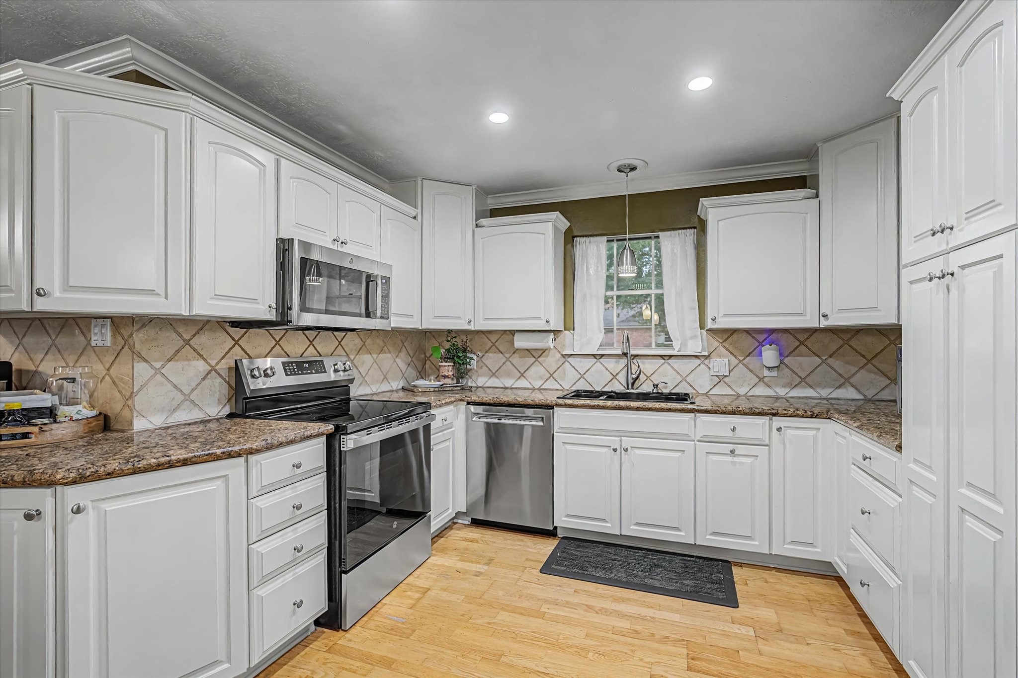 16215 N Greenfield, Spring, TX 77379