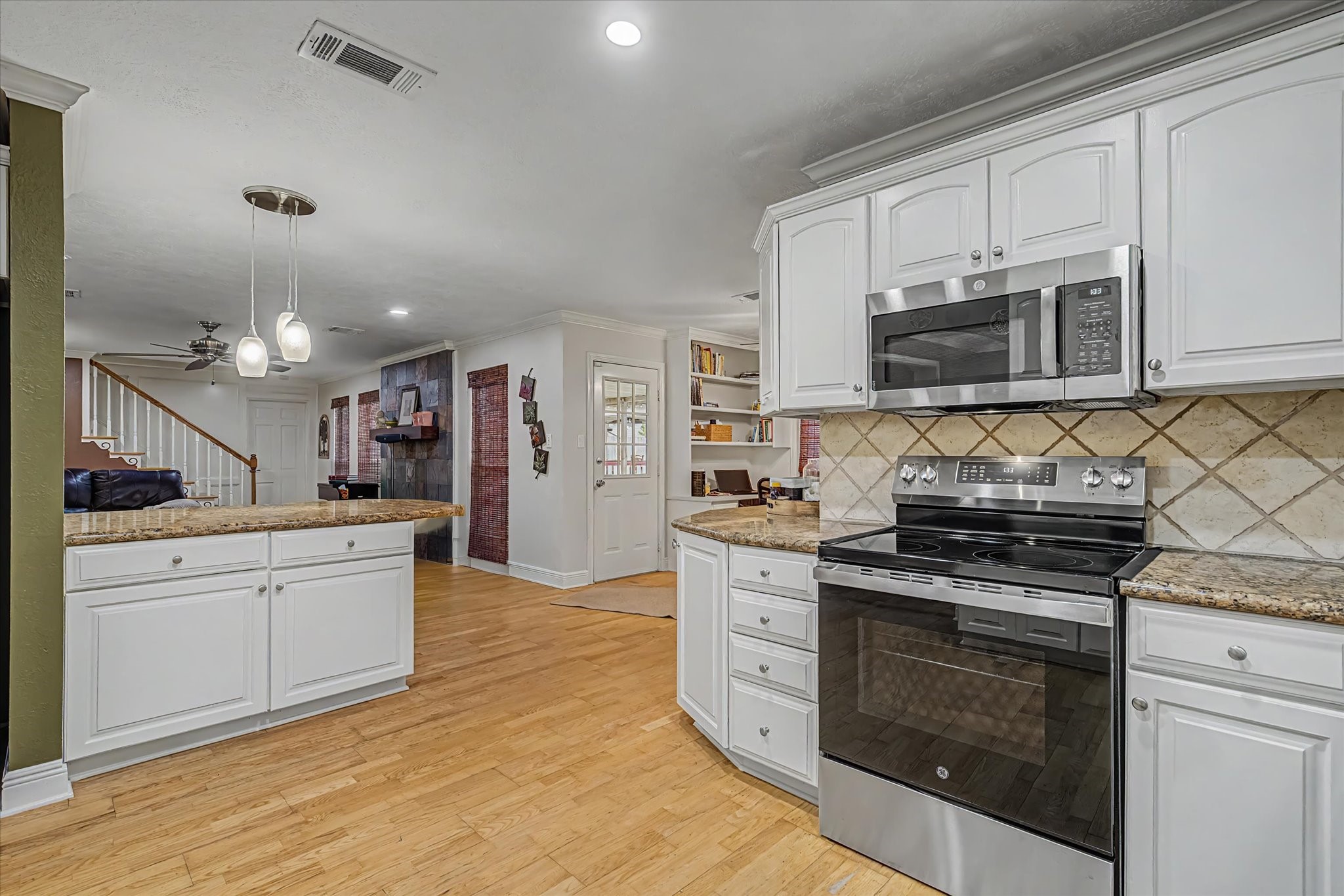 16215 N Greenfield, Spring, TX 77379
