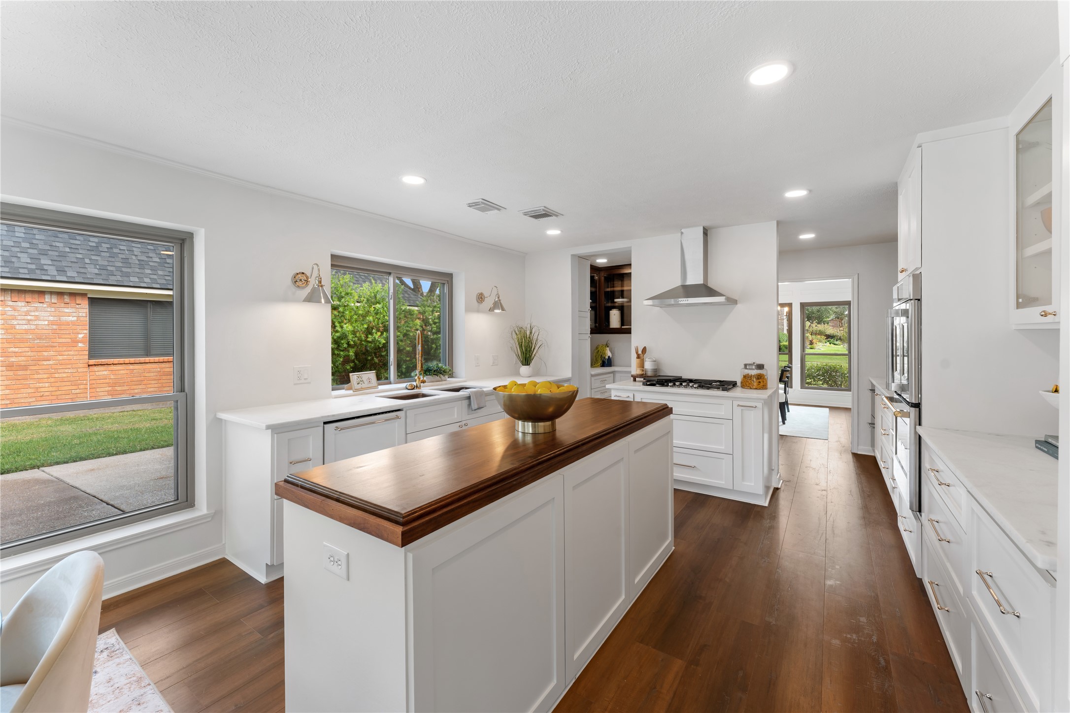 2312 Pebble Beach Drive, League City, TX 77573