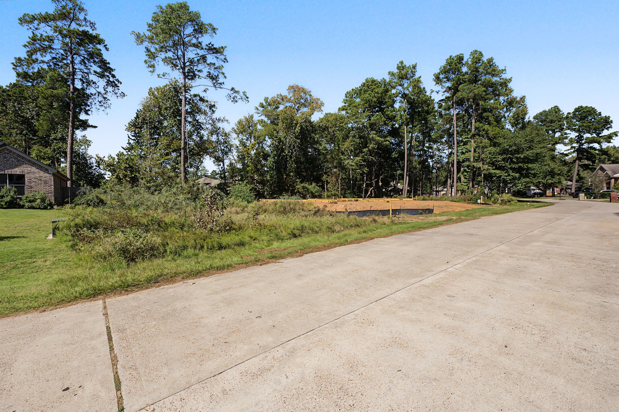 1981 La Salle Park Drive, Conroe, TX 77304