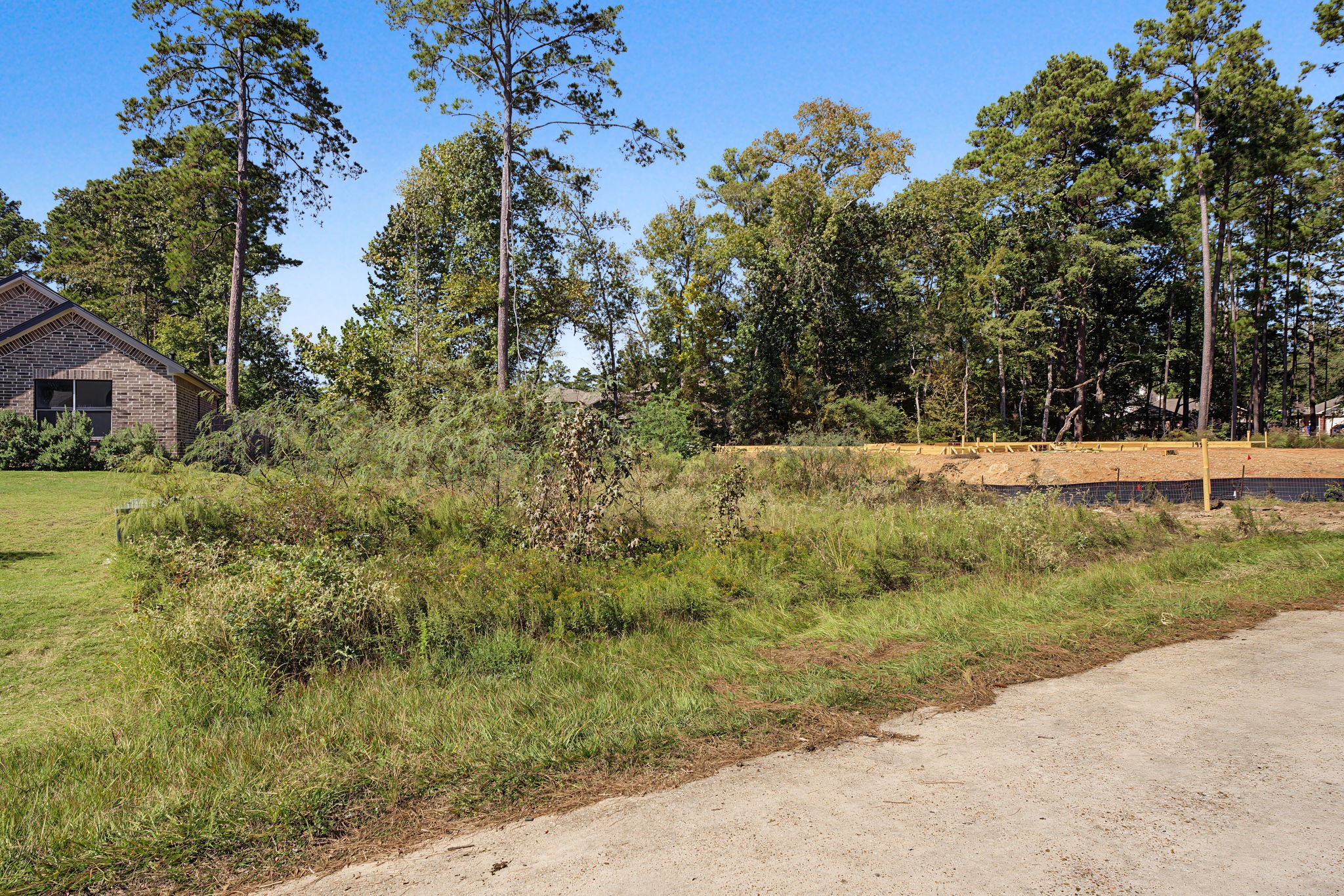 1981 La Salle Park Drive, Conroe, TX 77304