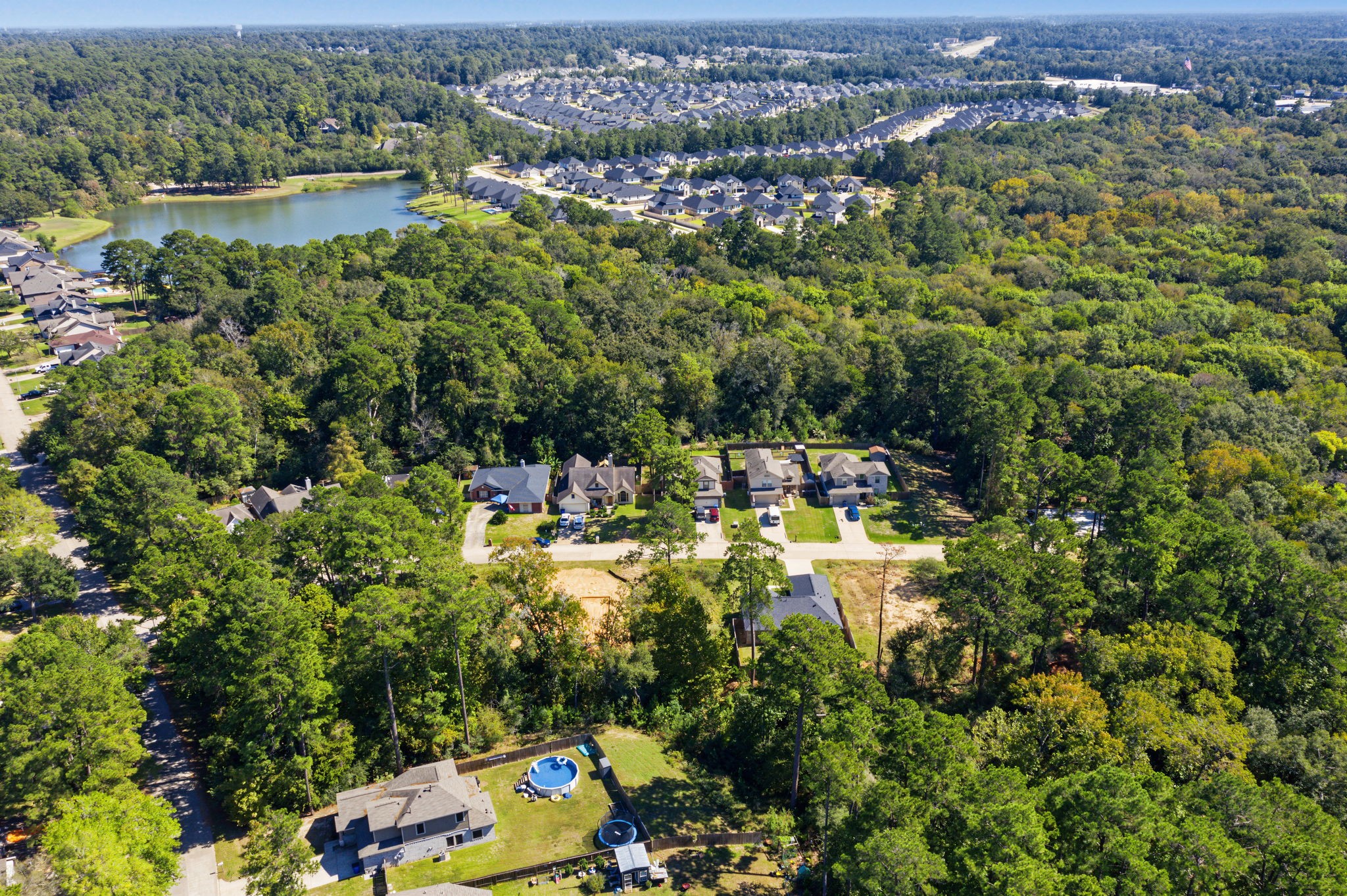 1981 La Salle Park Drive, Conroe, TX 77304