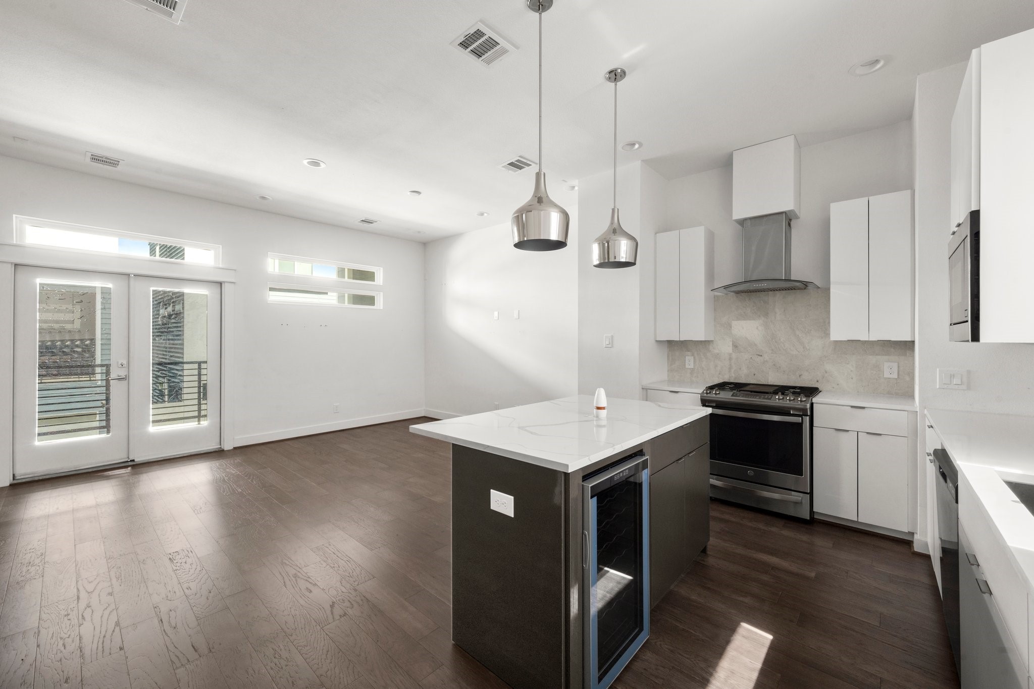 4706 Independence Heights, Houston, TX 77018