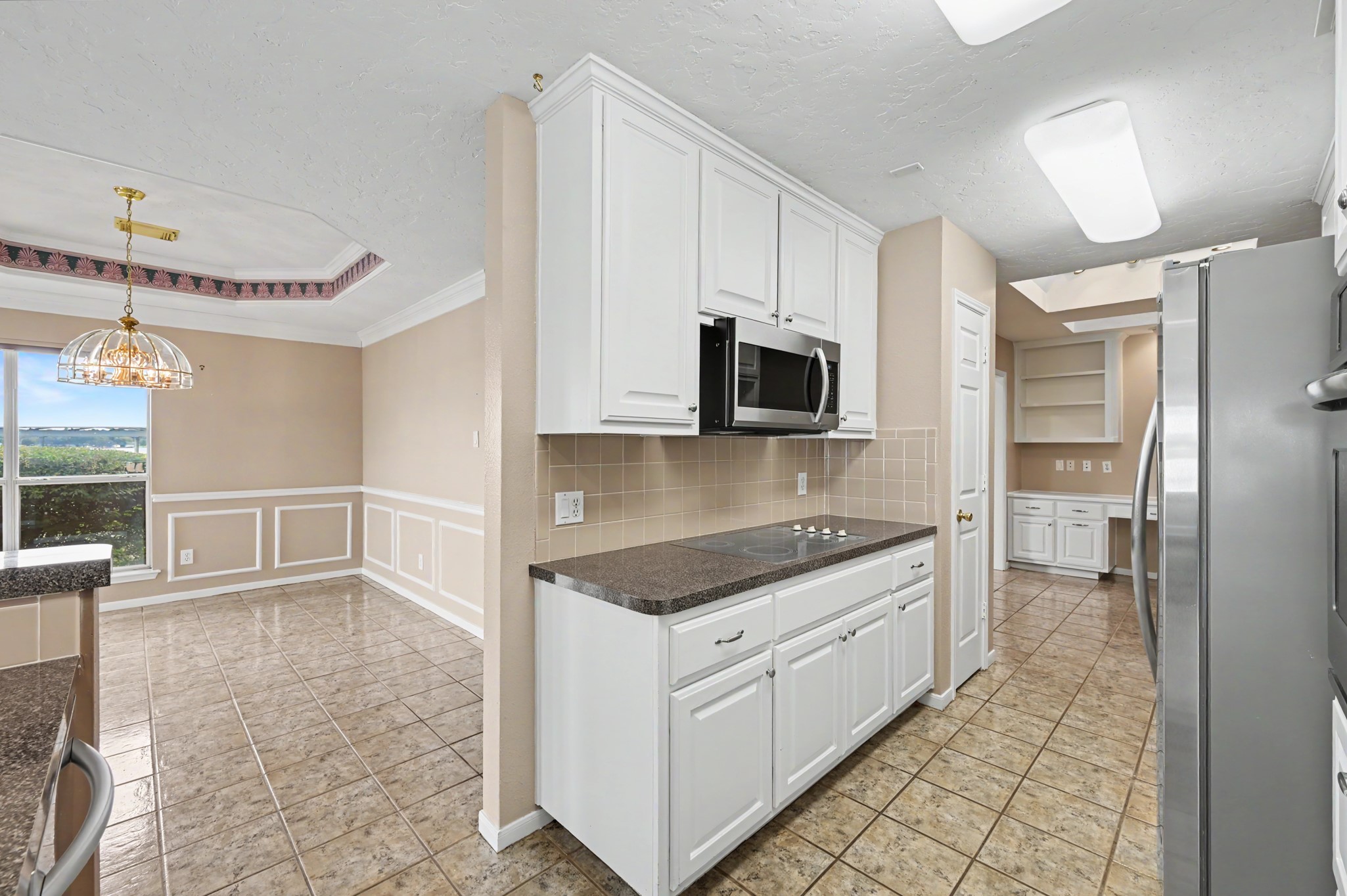 Easy access to the Dining & Breakfast Areas.