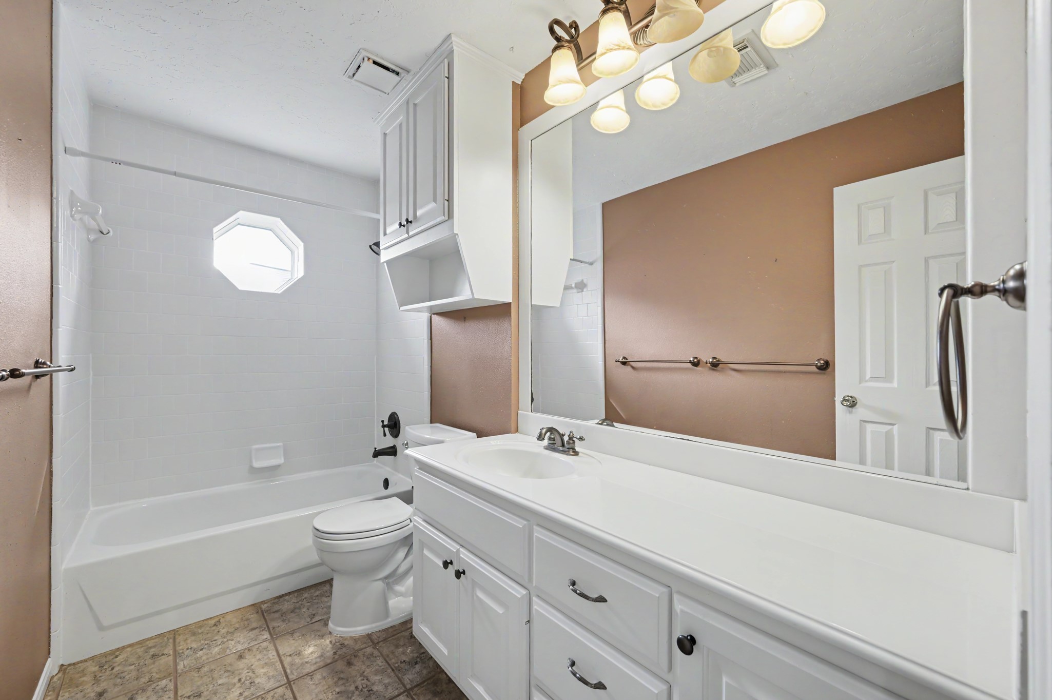 Guest Bathroom Guest Bathroom