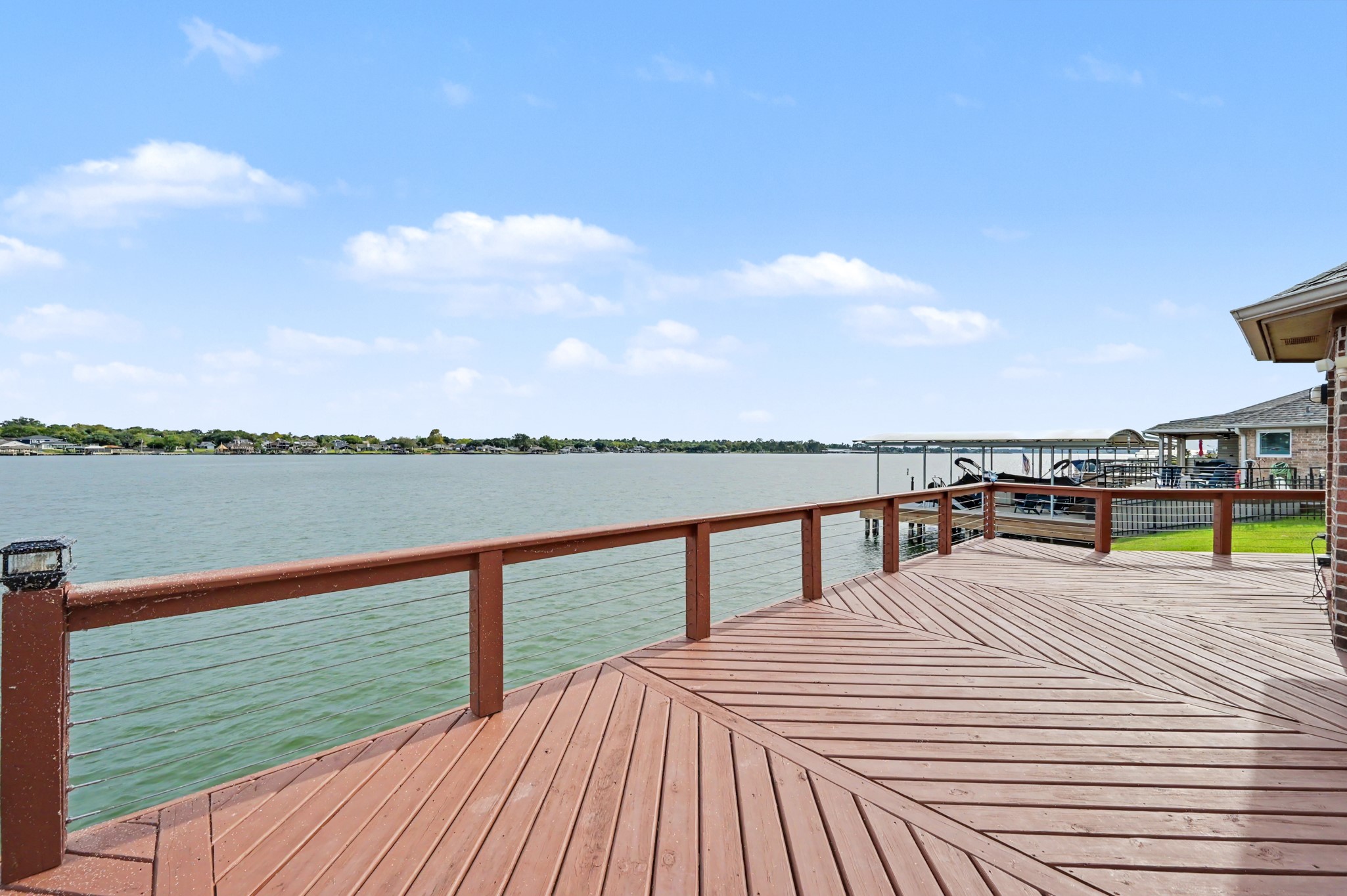 Gorgeous Open-Water Views!