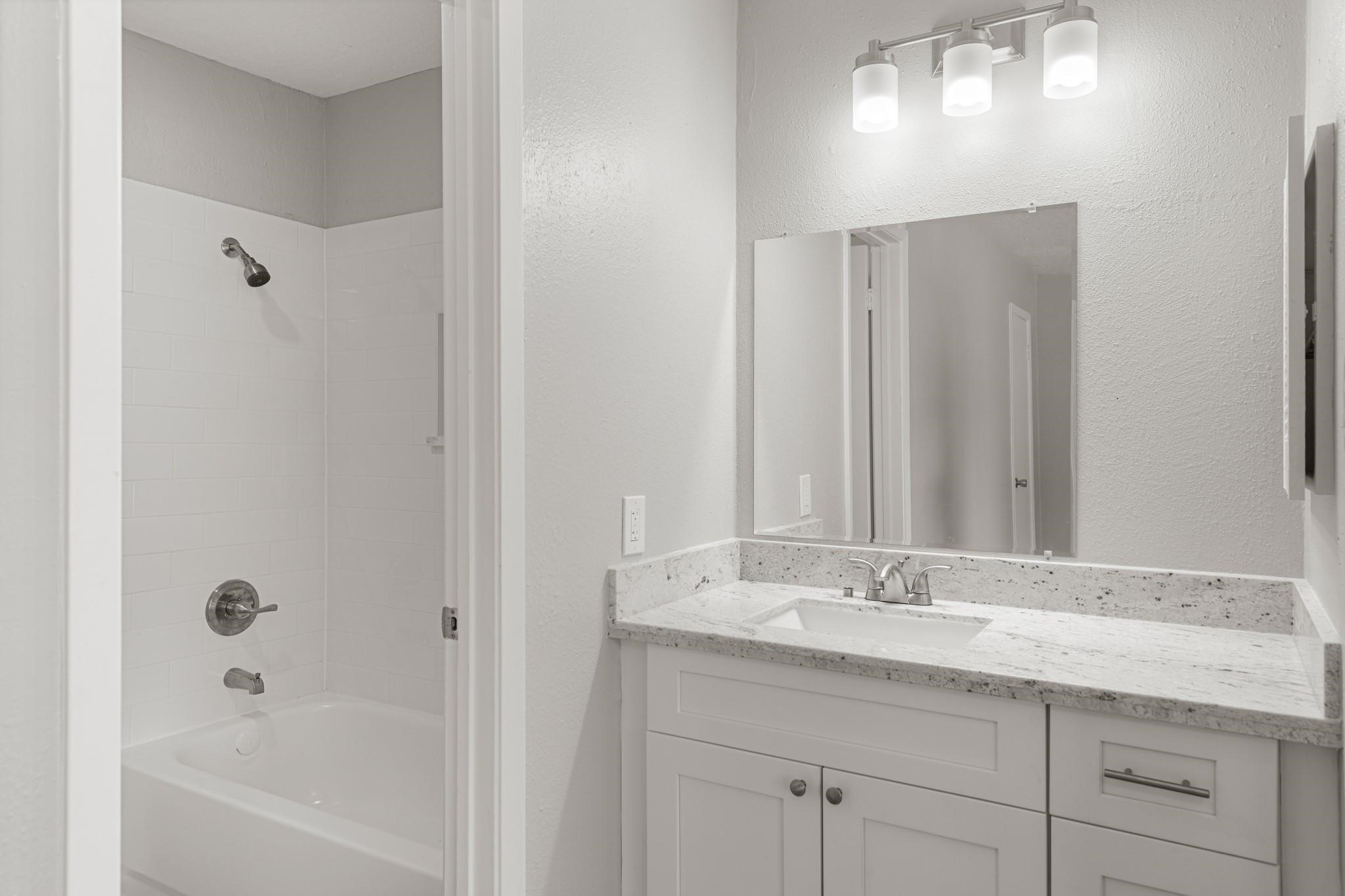 17551 S Compass Rose Circle, Crosby, TX 77532