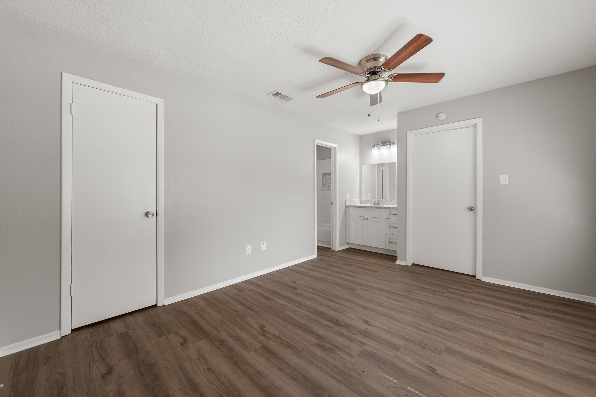 17551 S Compass Rose Circle, Crosby, TX 77532