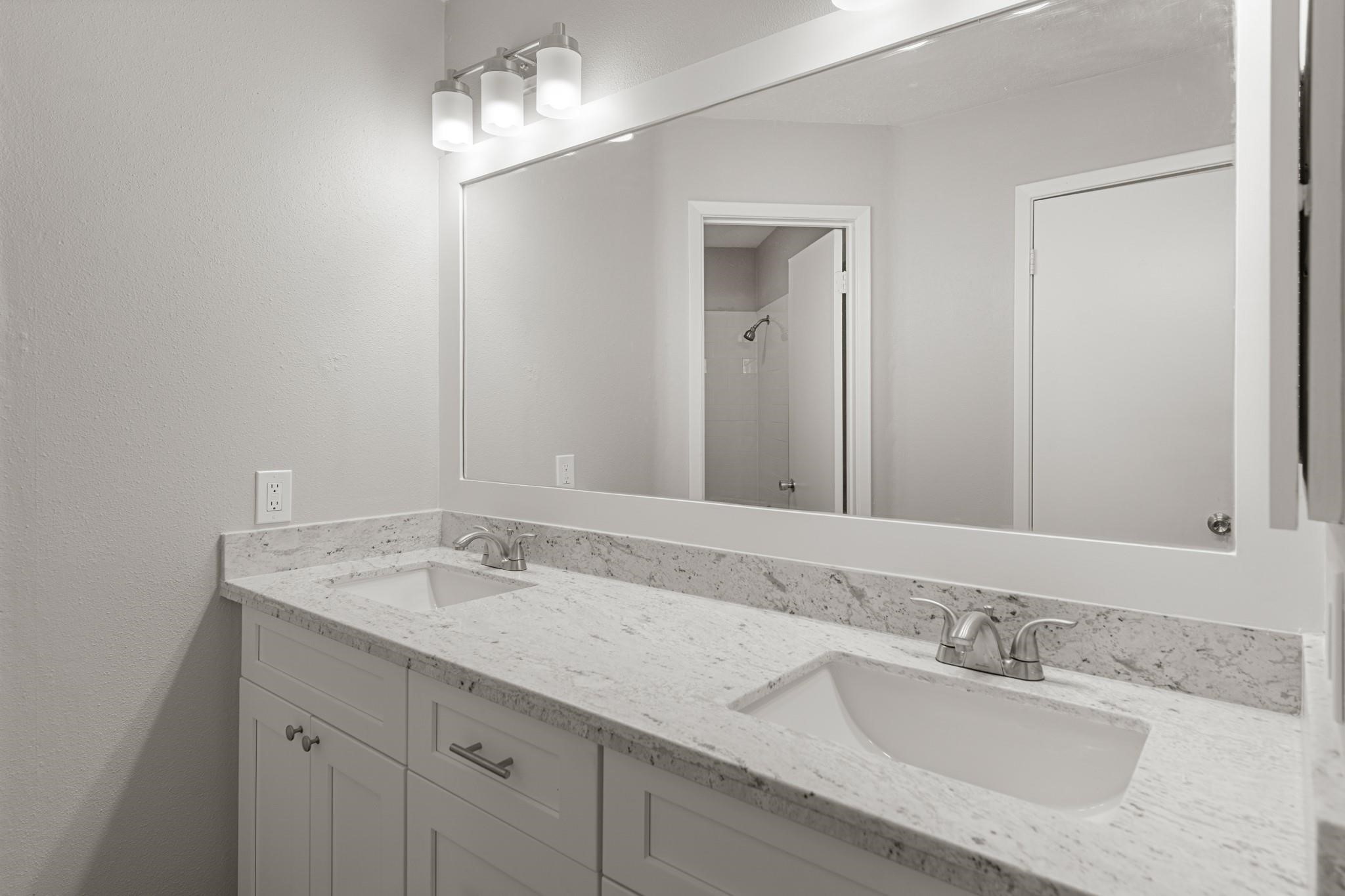 17551 S Compass Rose Circle, Crosby, TX 77532