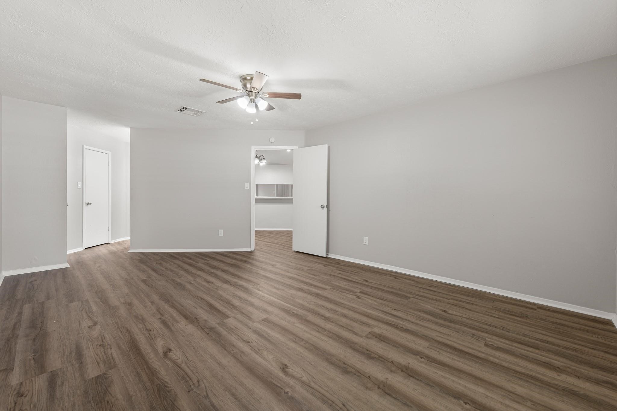 17551 S Compass Rose Circle, Crosby, TX 77532