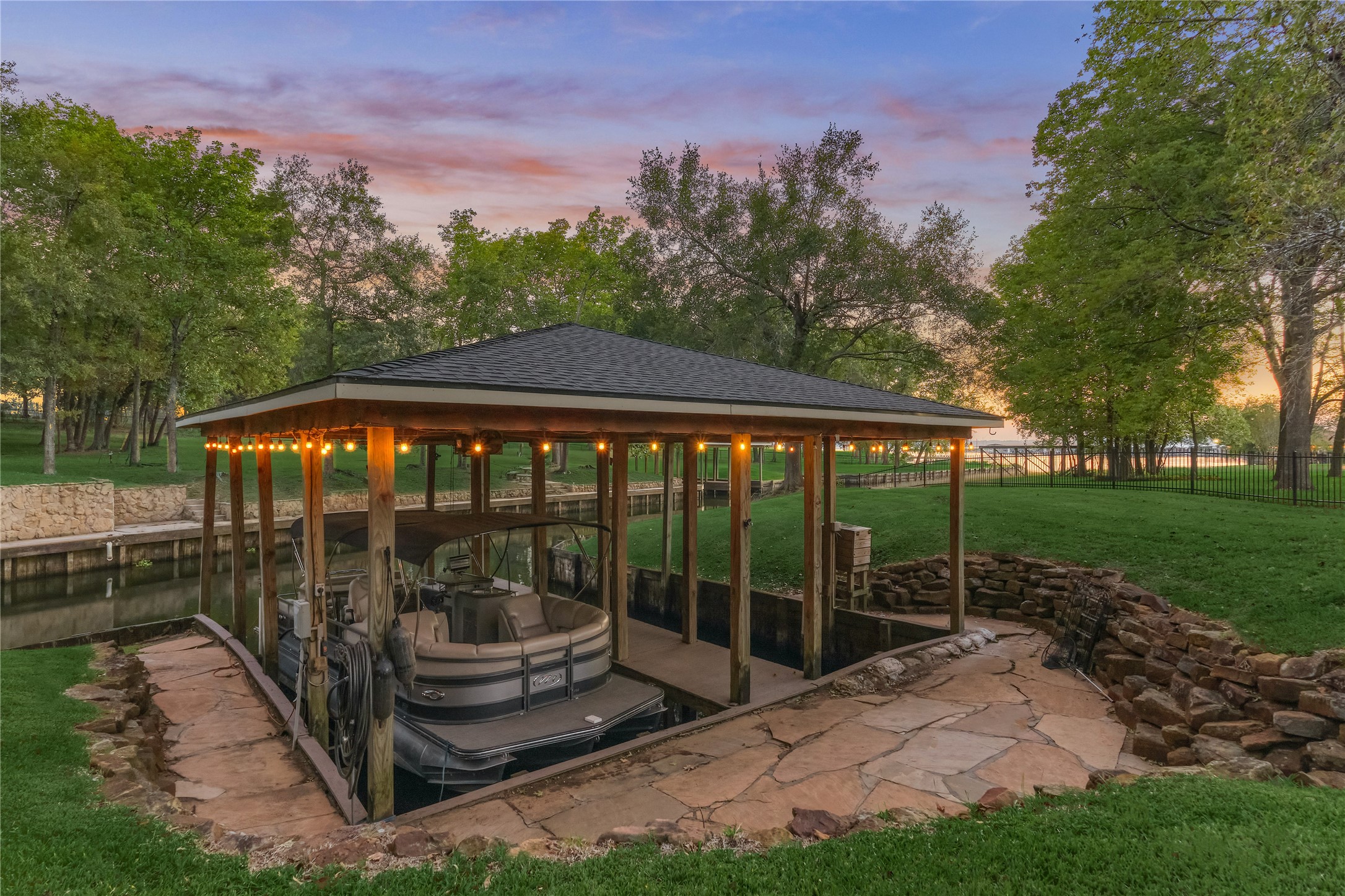 11410 Outpost Cove Drive, Willis, TX 77318