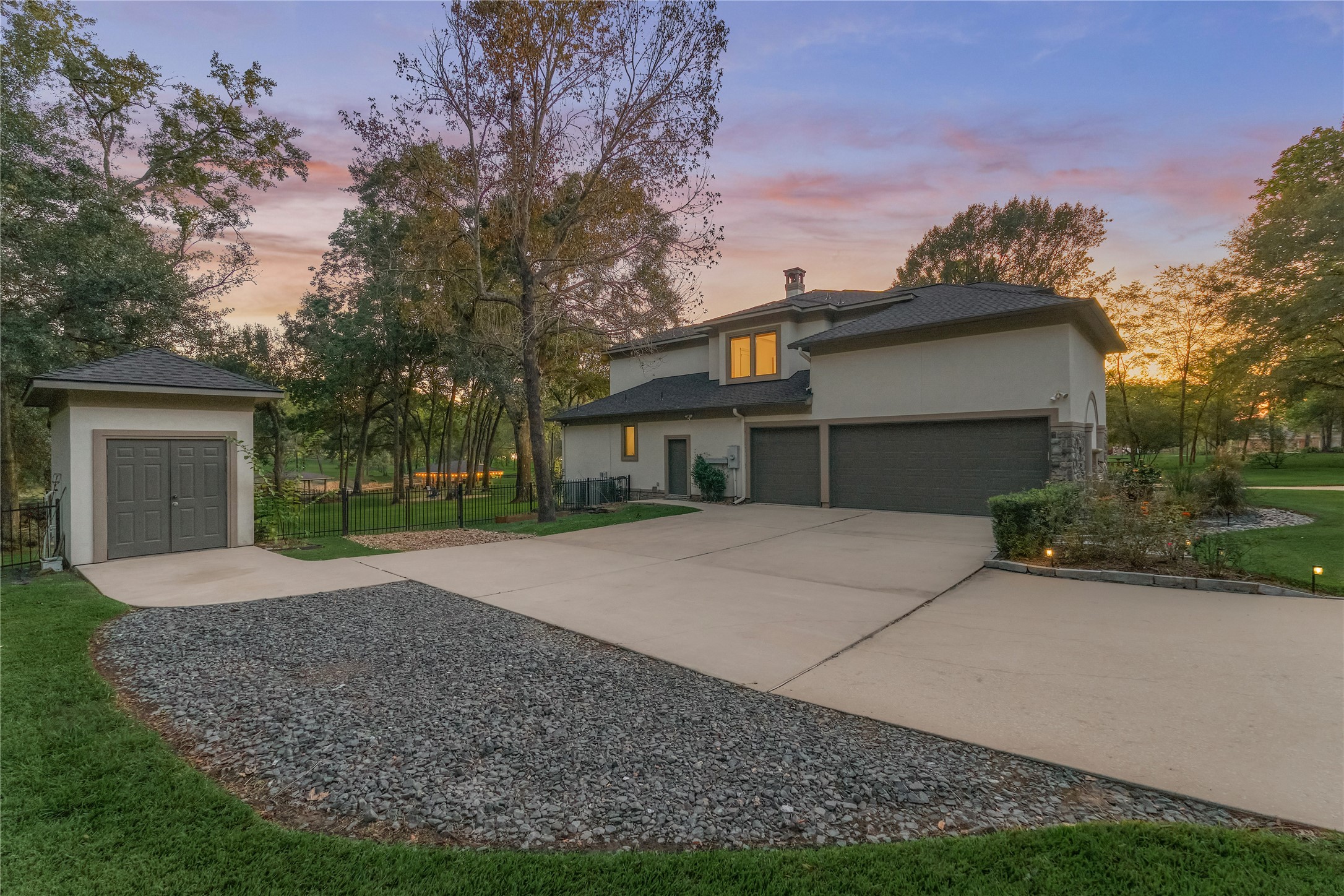 11410 Outpost Cove Drive, Willis, TX 77318