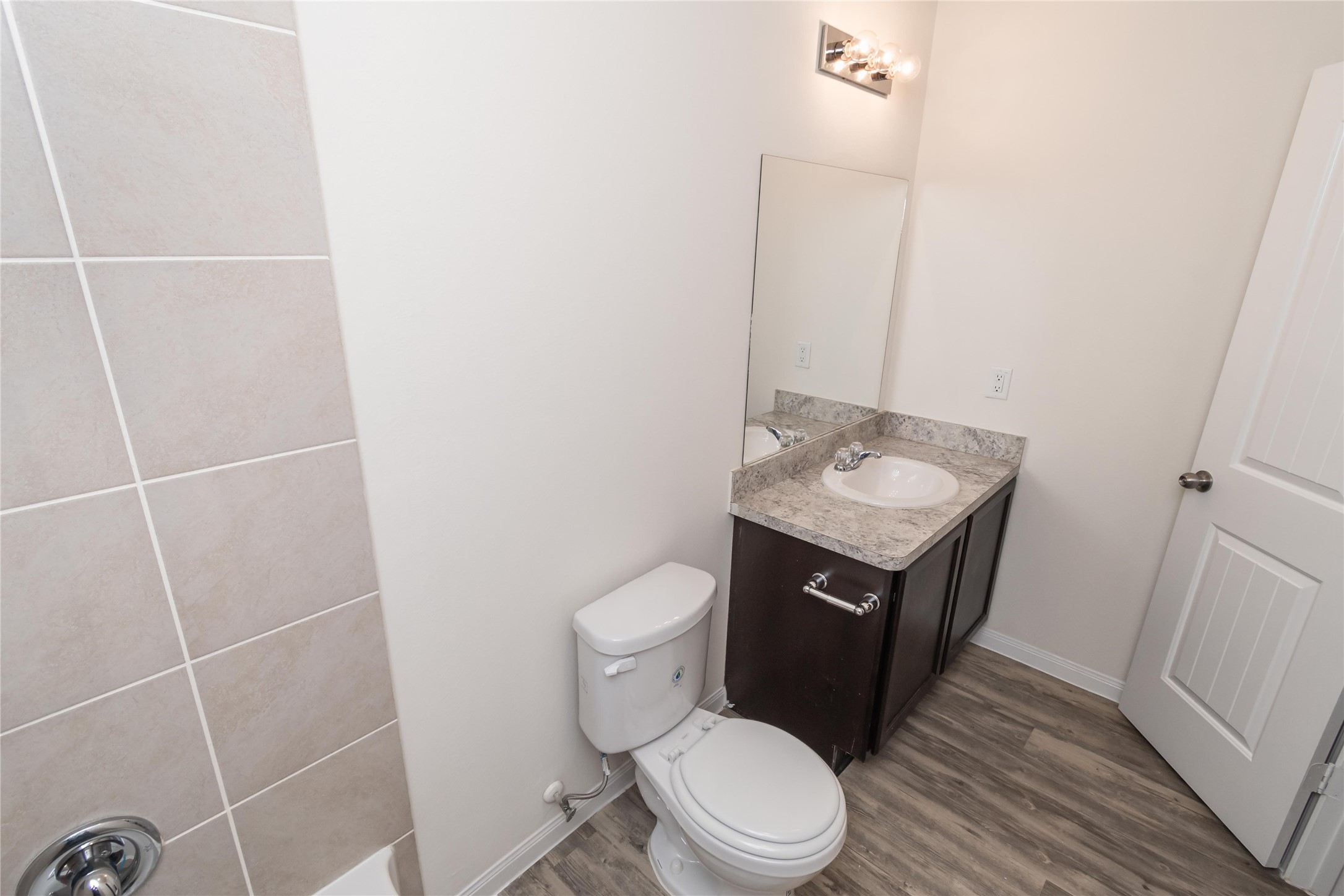 Photos may be representative of the floor plan and not the exact home. Finishes, layout, and features of the actual property for lease may vary.