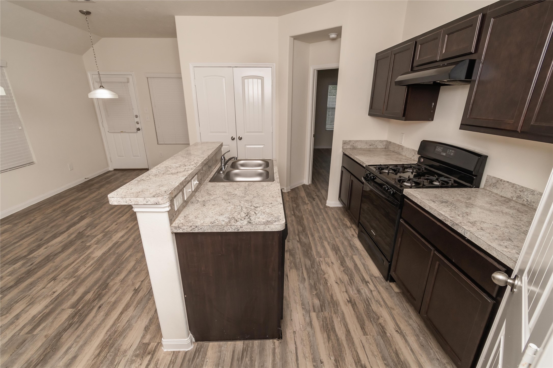 Photos may be representative of the floor plan and not the exact home. Finishes, layout, and features of the actual property for lease may vary.