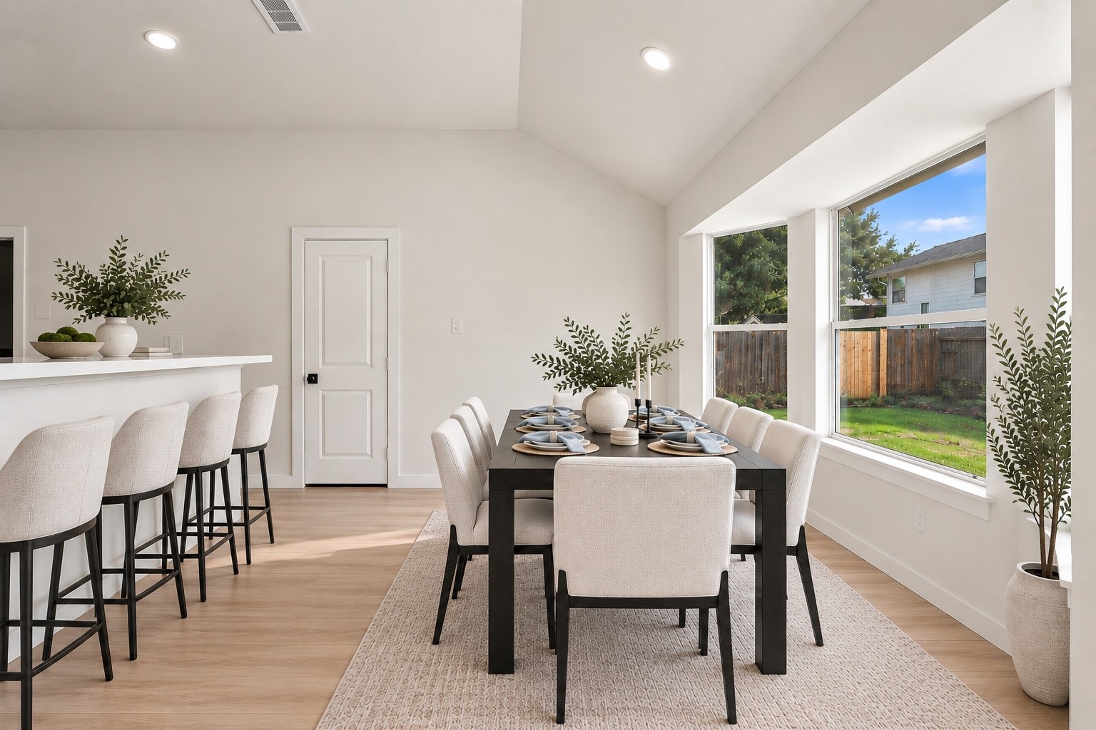Bright windows bring in lots of natural light!