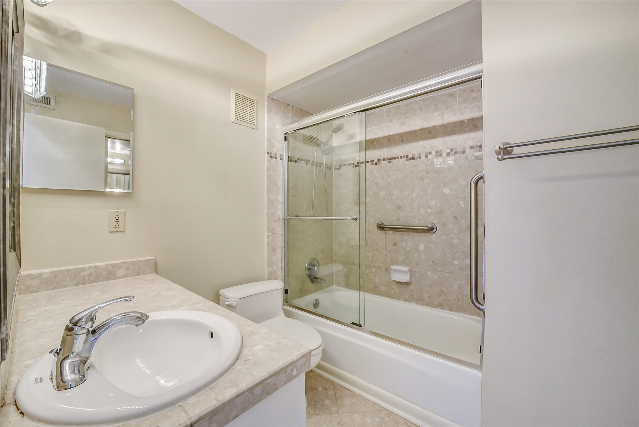 1601 S Shepherd Drive, #225, Houston, TX 77019
