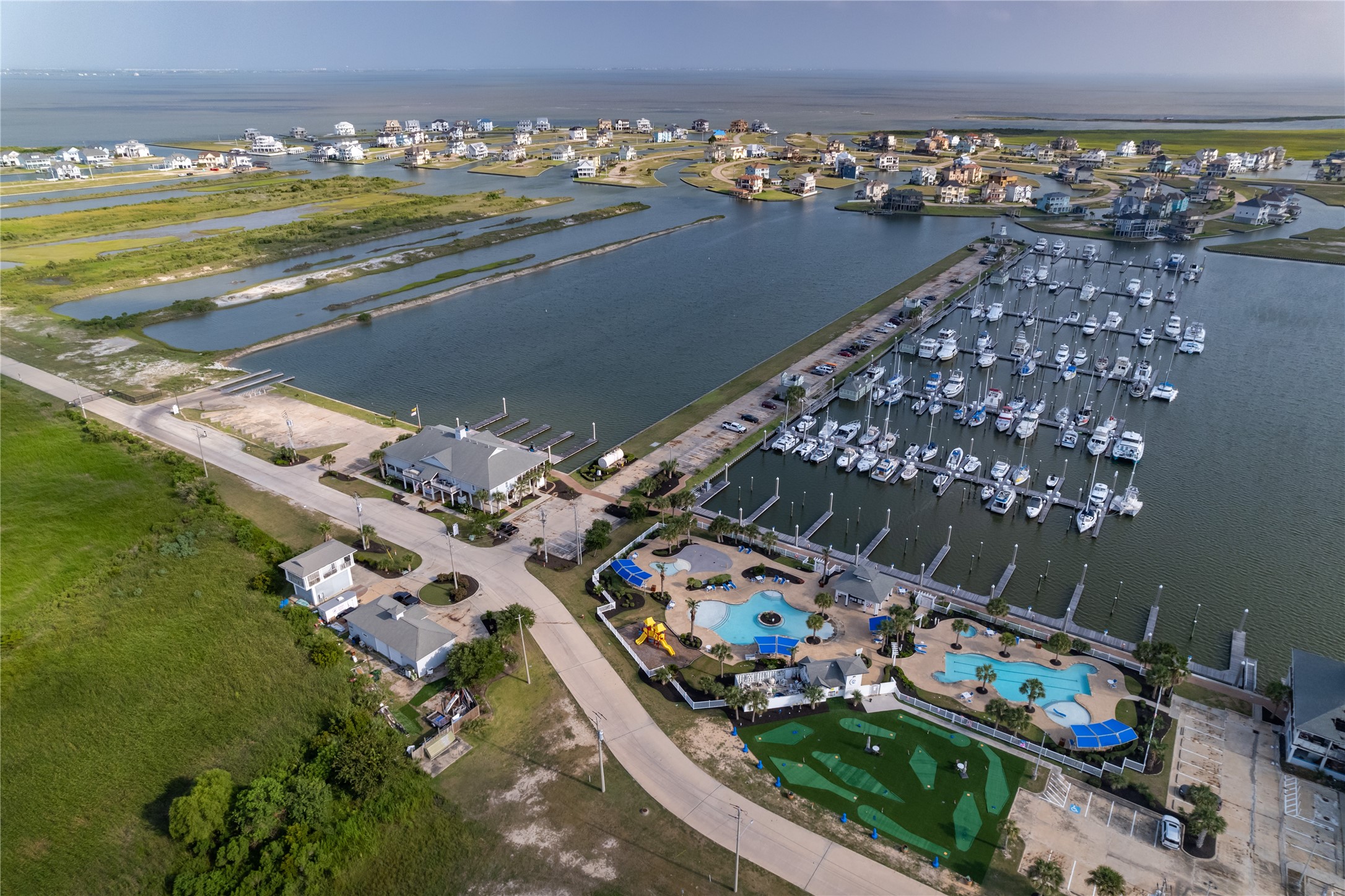 24 Long Key, Hitchcock, TX 77563