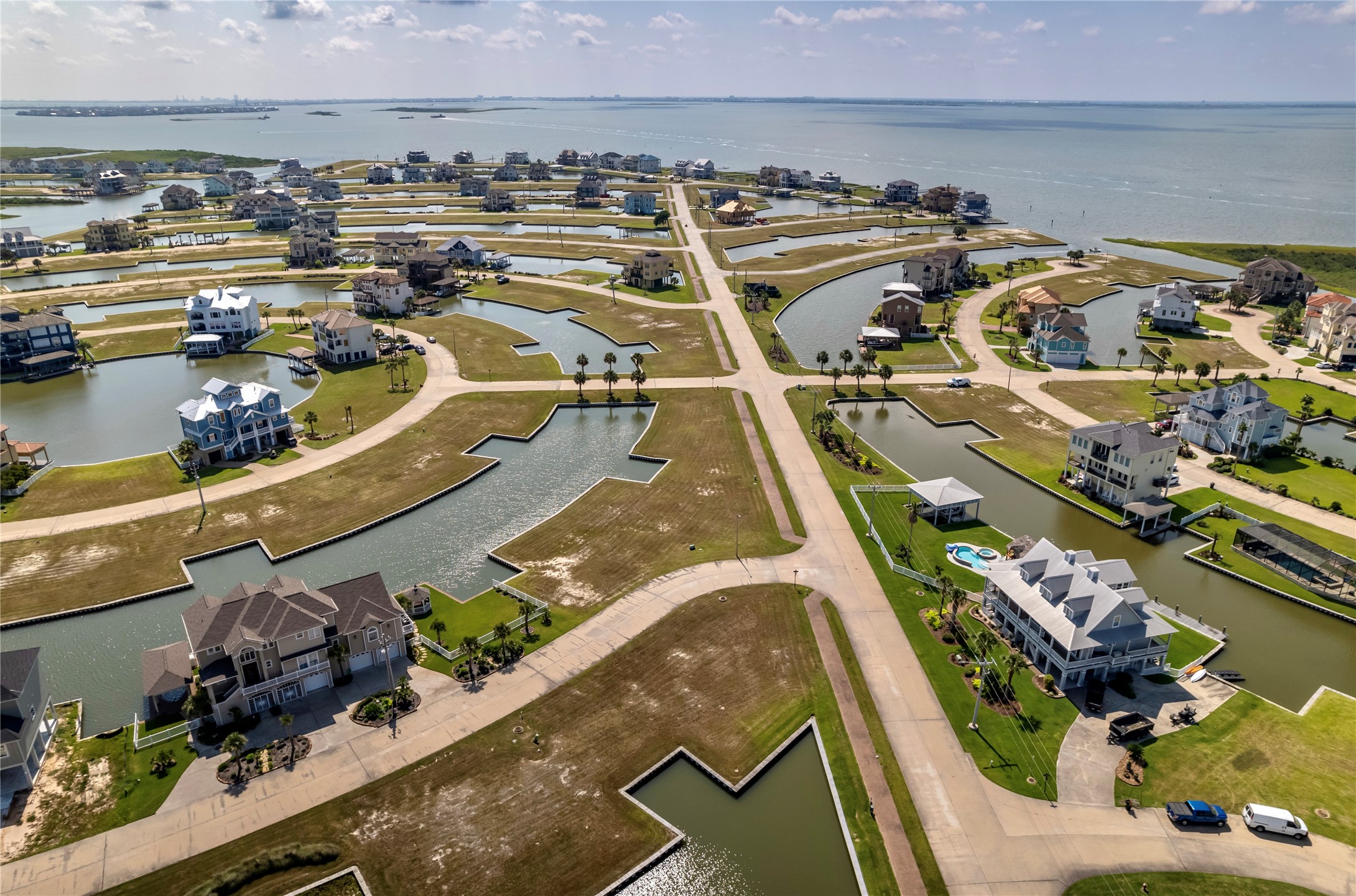 24 Long Key, Hitchcock, TX 77563
