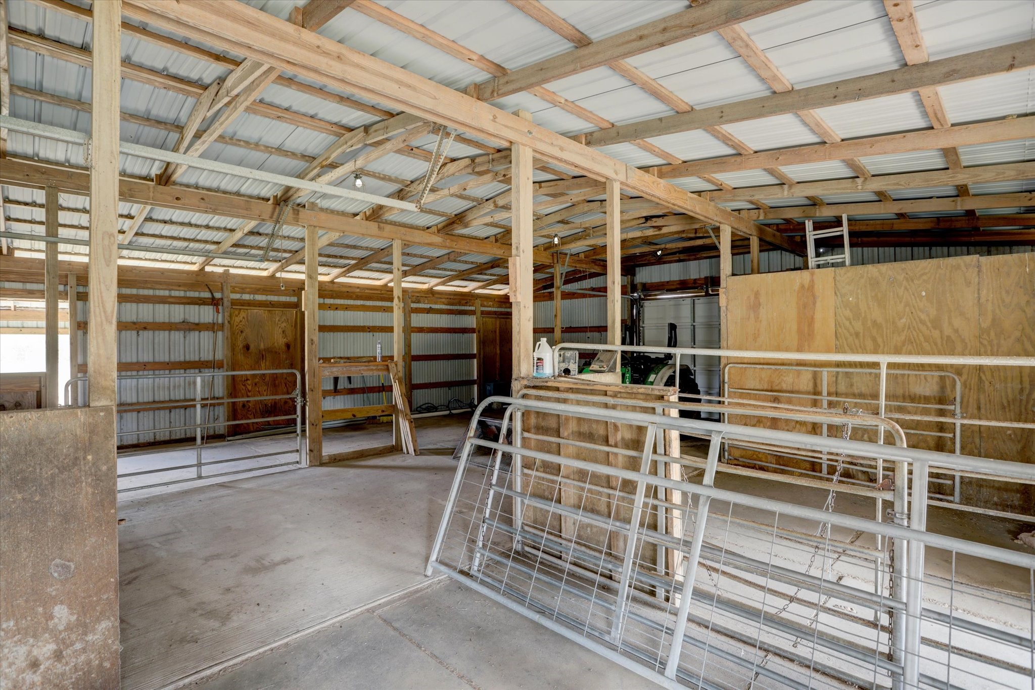 5806-A S Highway 35, Alvin, TX 77511