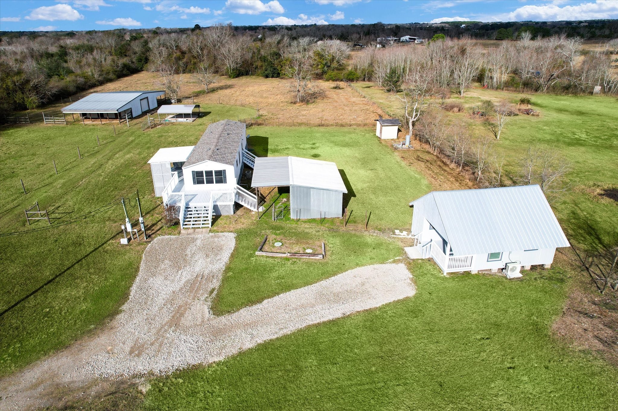 5806-A S Highway 35, Alvin, TX 77511 5806-A S Highway 35, Alvin, TX 77511