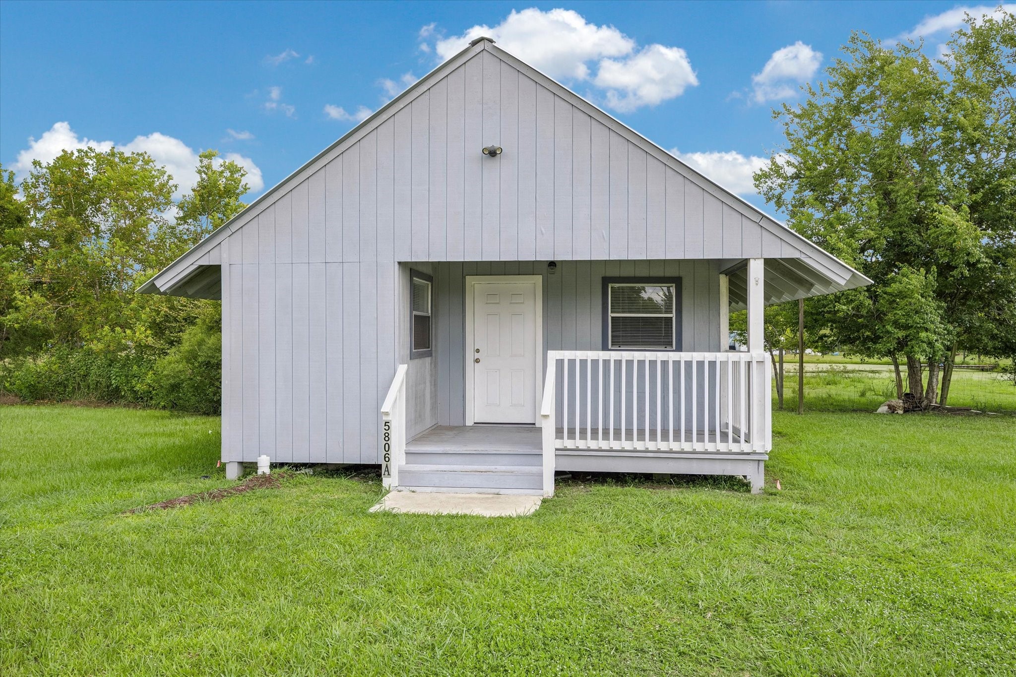 5806-A S Highway 35, Alvin, TX 77511 5806-A S Highway 35, Alvin, TX 77511