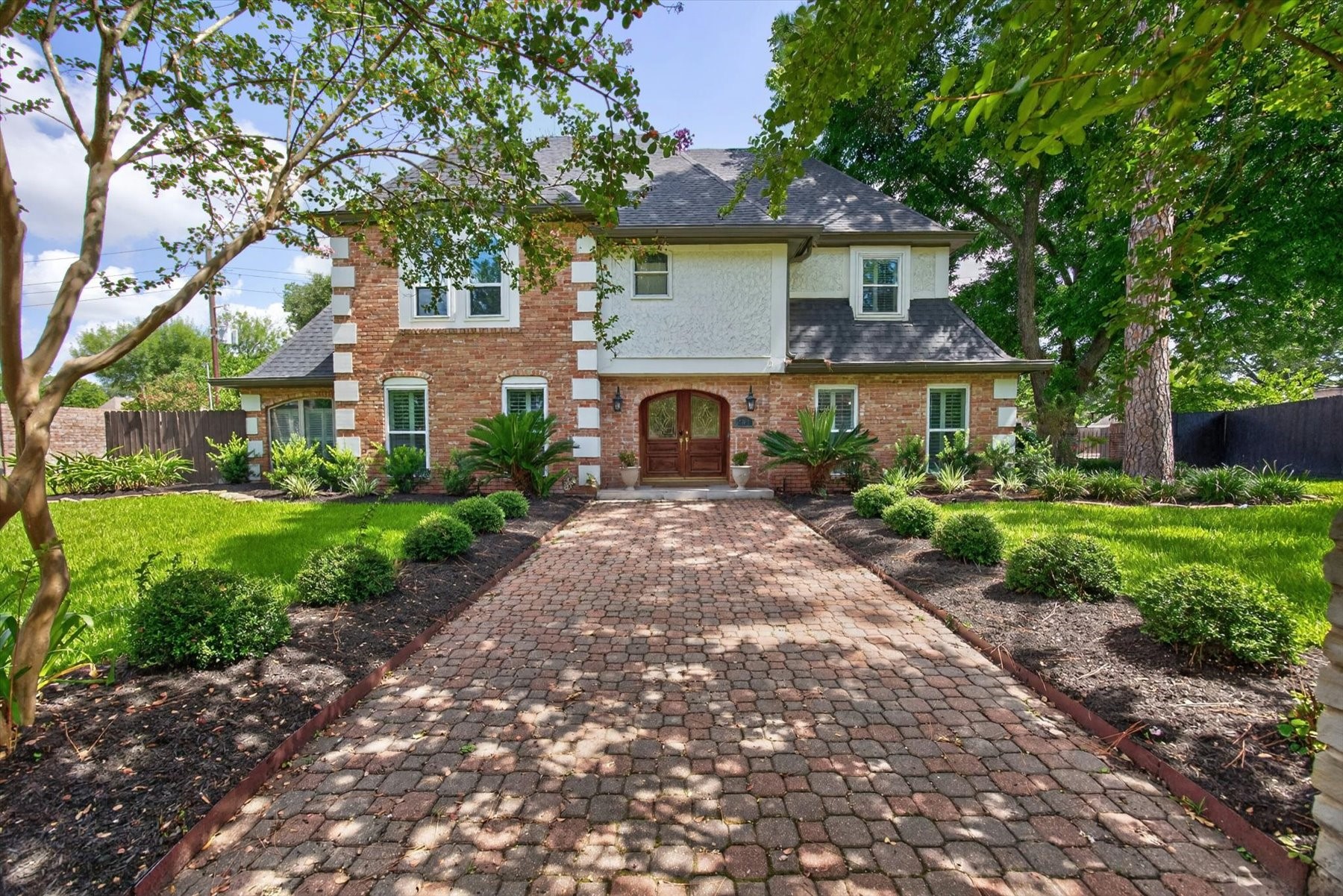 WELCOME TO 503 WALWORTEN CT!