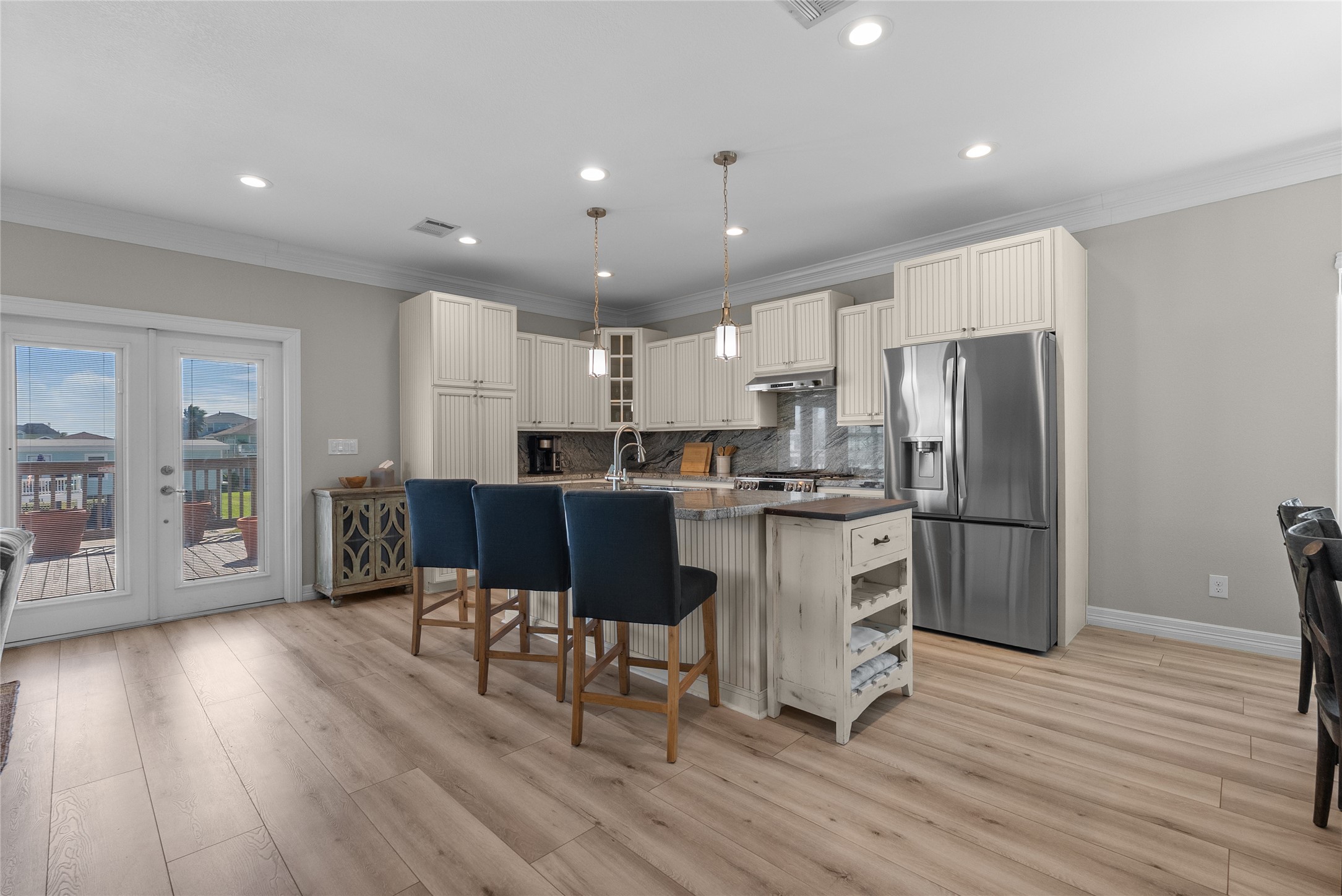 16610 Jolly Roger Road, Jamaica Beach, TX 77554