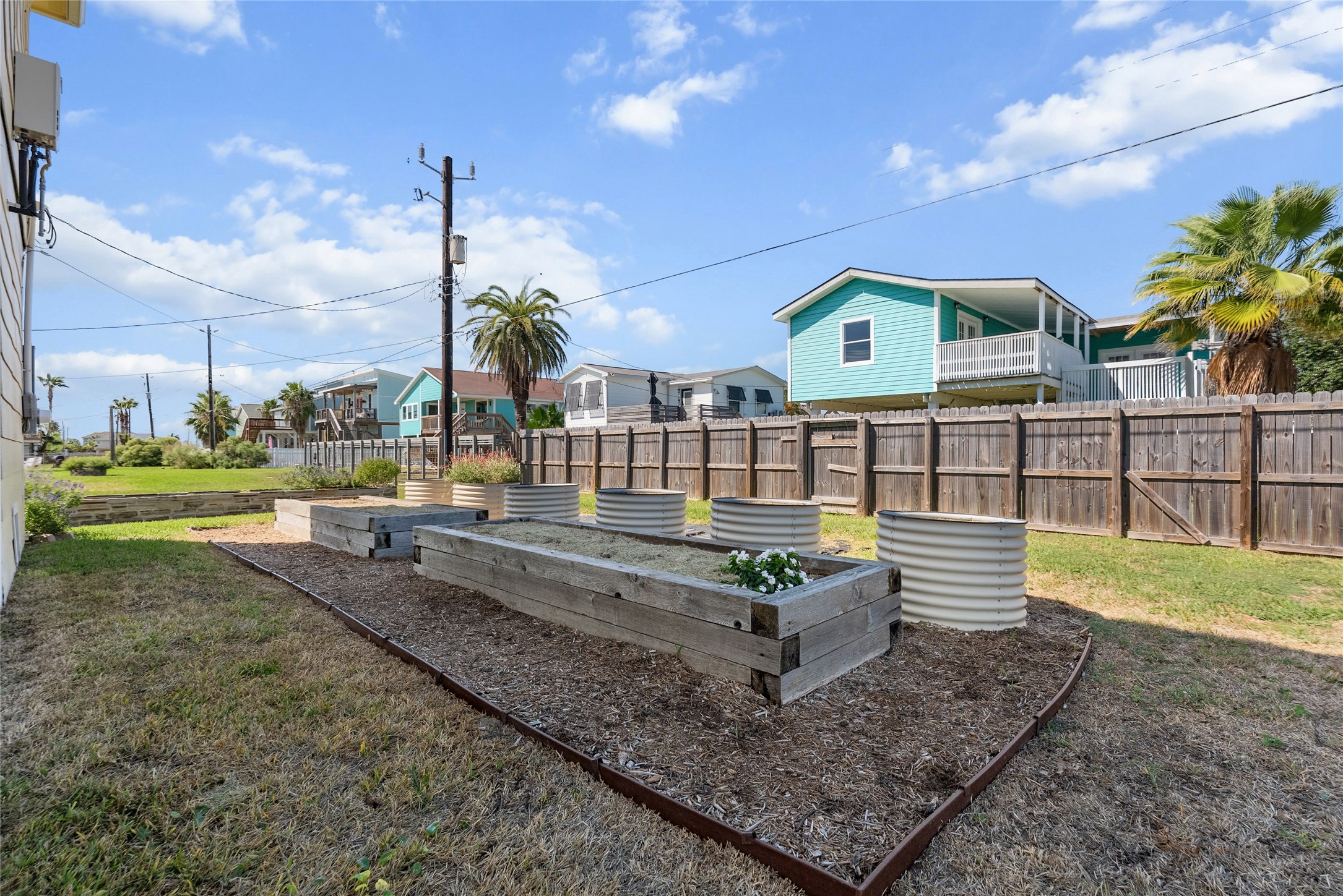 16610 Jolly Roger Road, Jamaica Beach, TX 77554