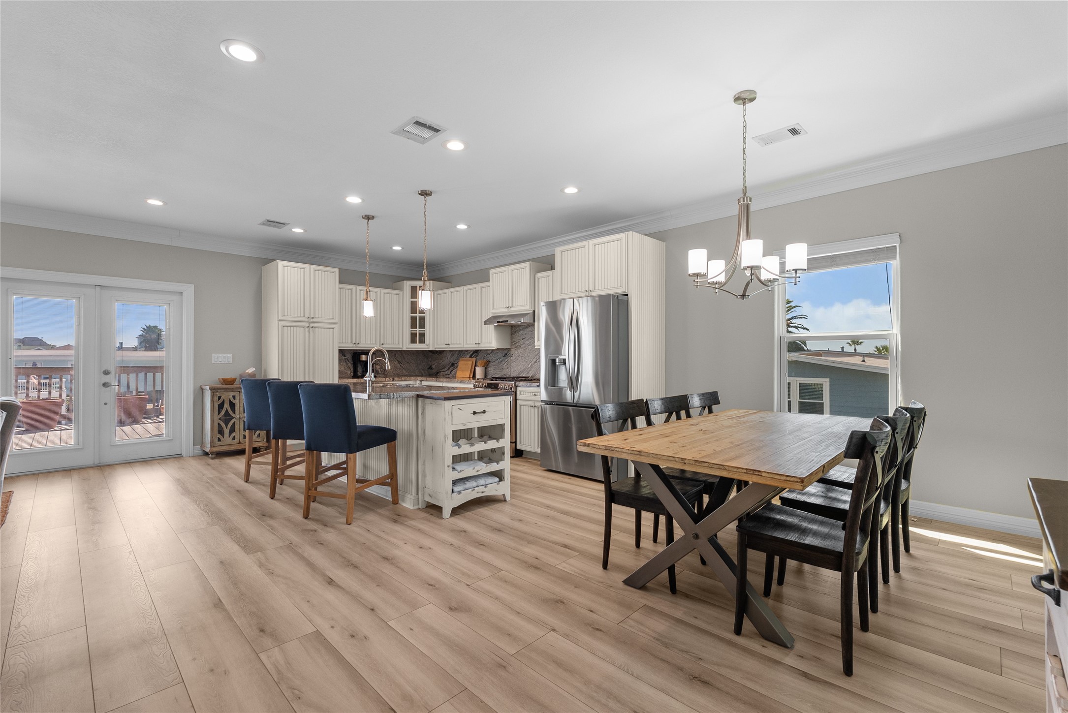 16610 Jolly Roger Road, Jamaica Beach, TX 77554