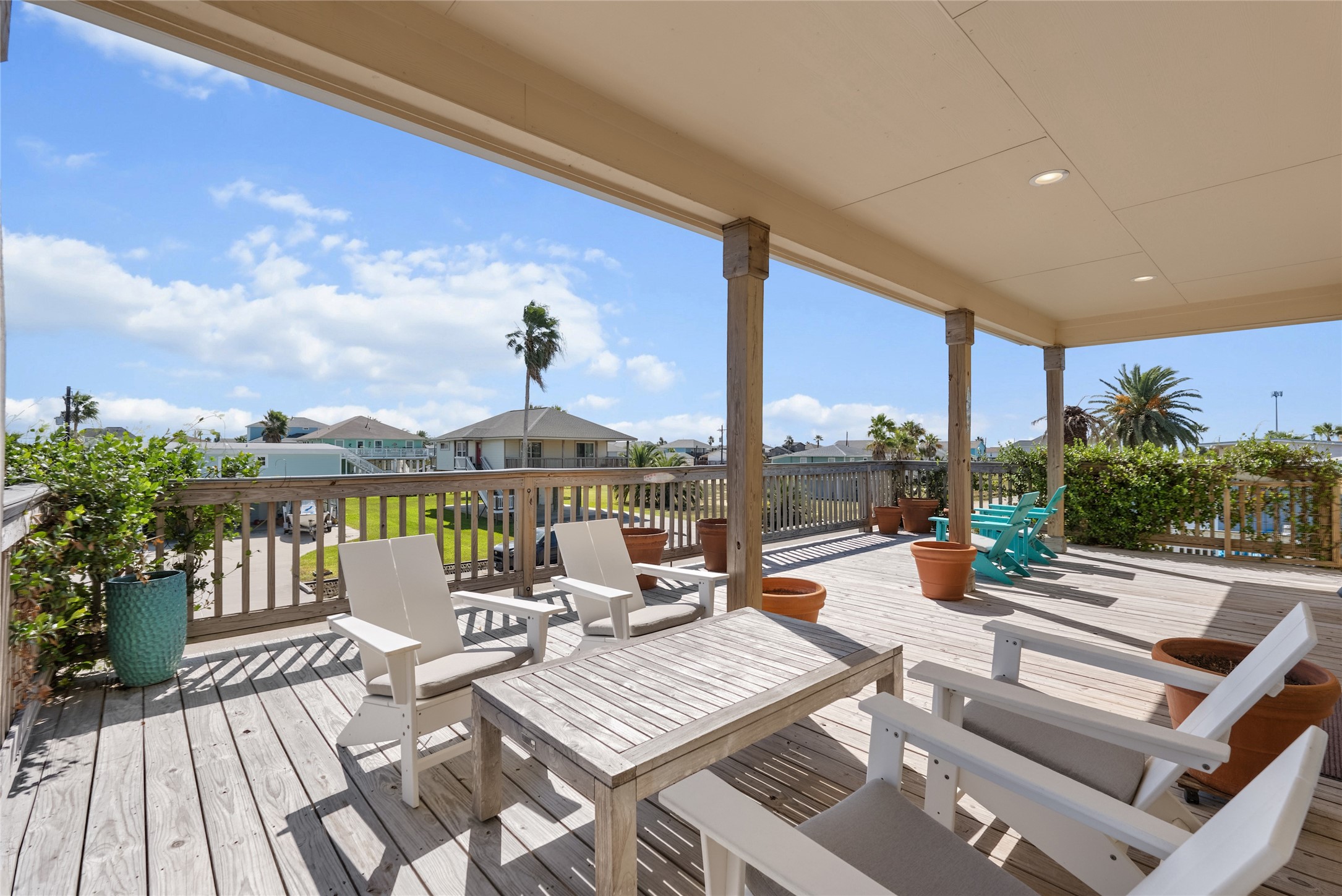 16610 Jolly Roger Road, Jamaica Beach, TX 77554