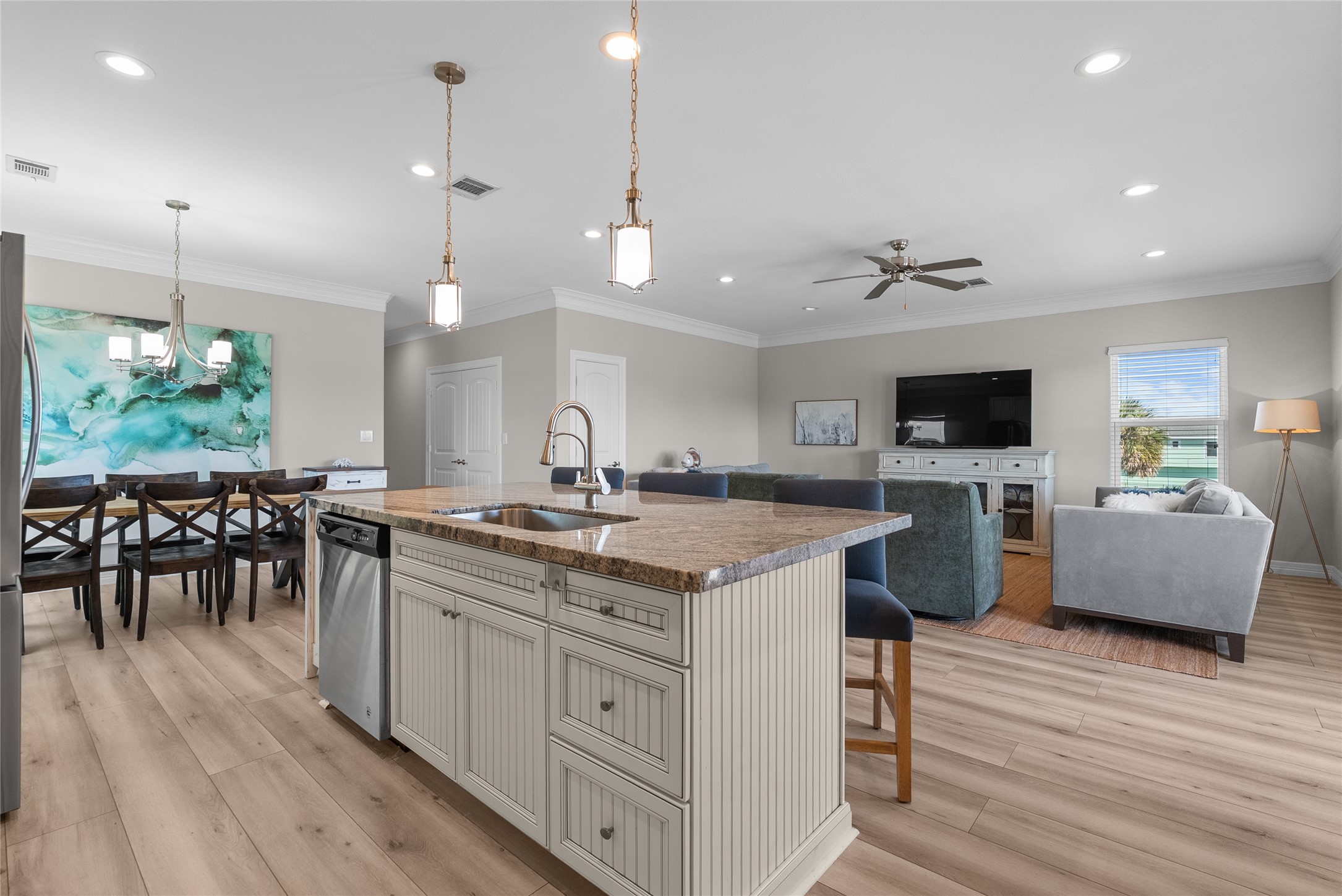 16610 Jolly Roger Road, Jamaica Beach, TX 77554