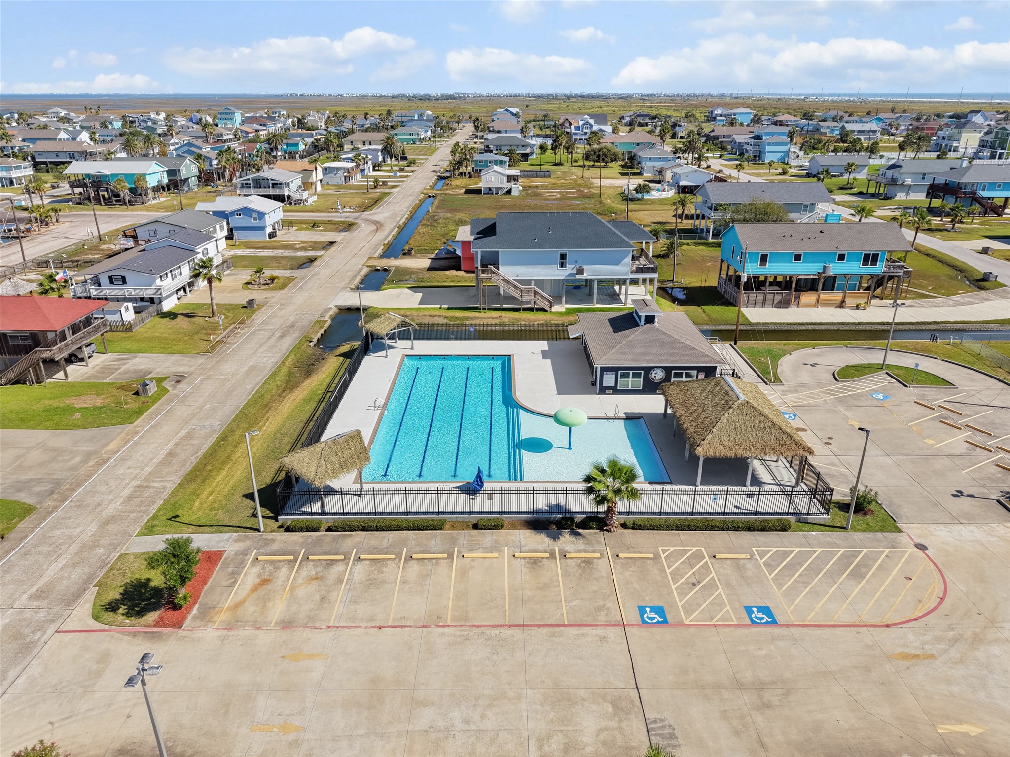 16610 Jolly Roger Road, Jamaica Beach, TX 77554