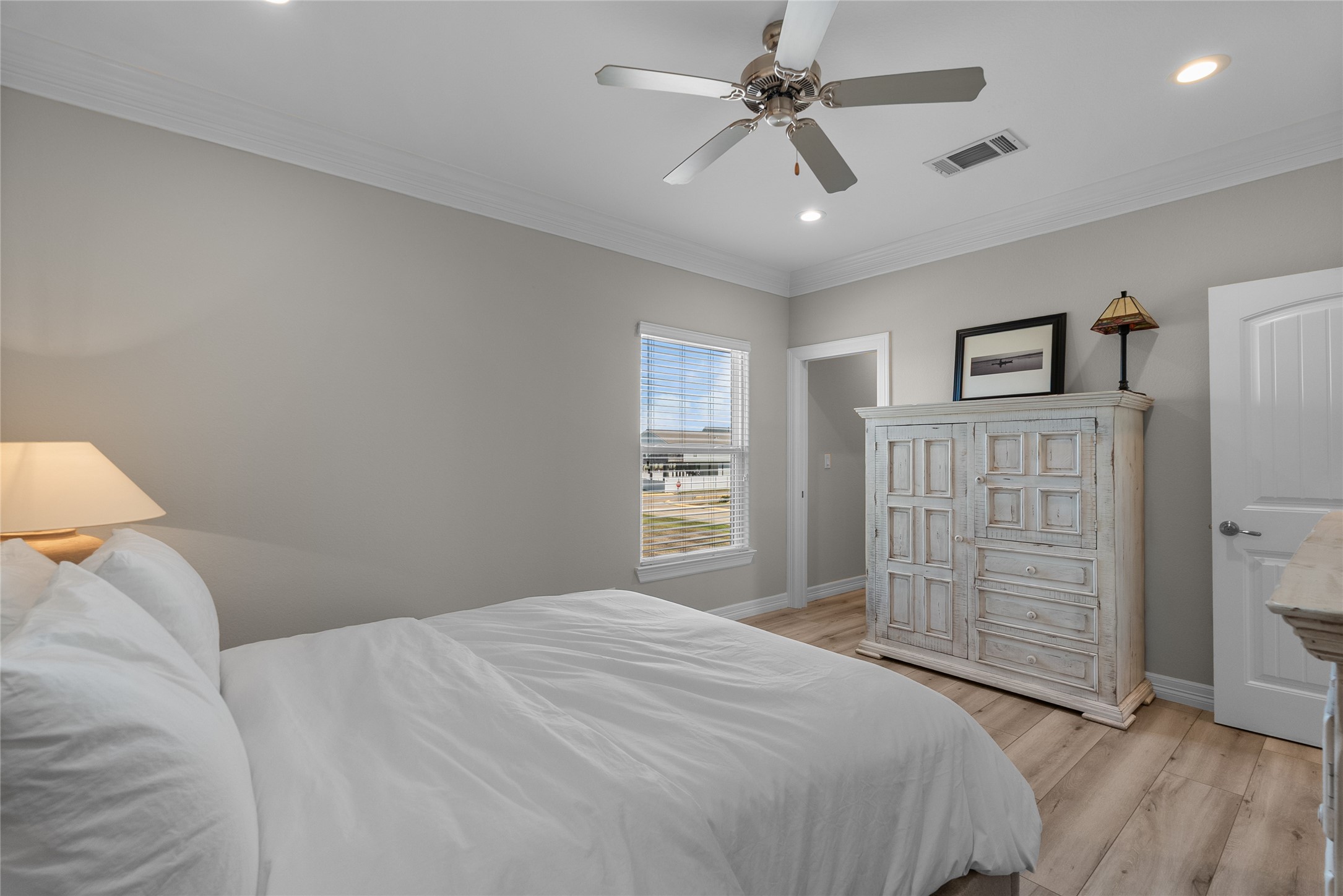 16610 Jolly Roger Road, Jamaica Beach, TX 77554