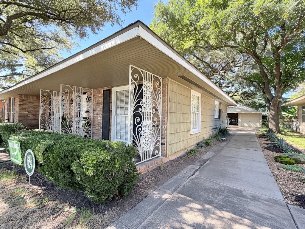 8210 Buffalo Speedway, Houston, TX 77025