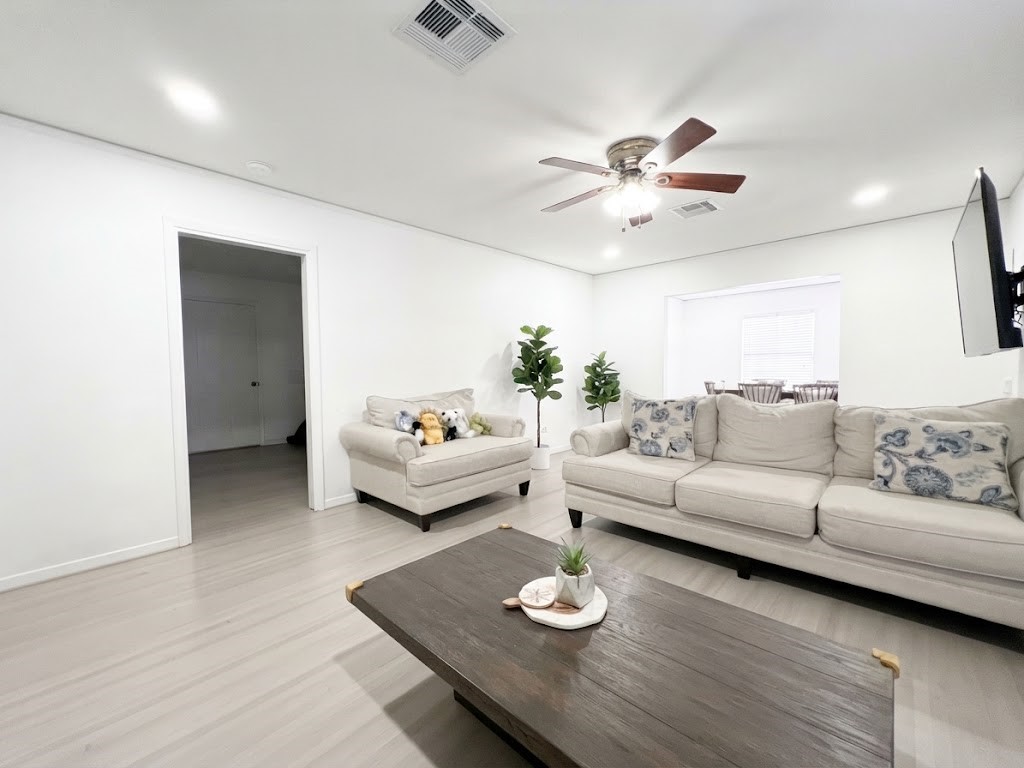 8210 Buffalo Speedway, Houston, TX 77025