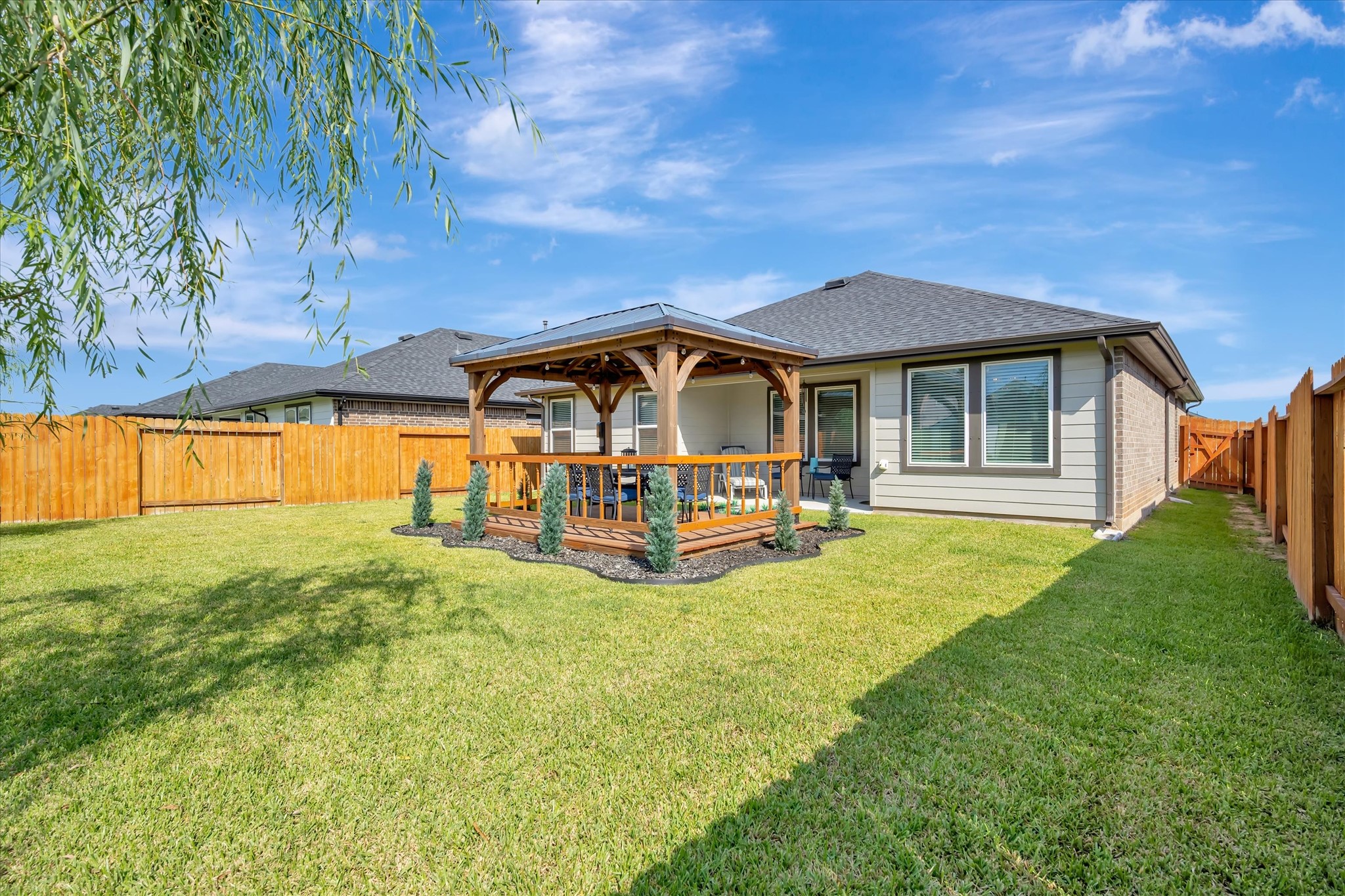 9525 Chelsea Street, Texas City, TX 77591