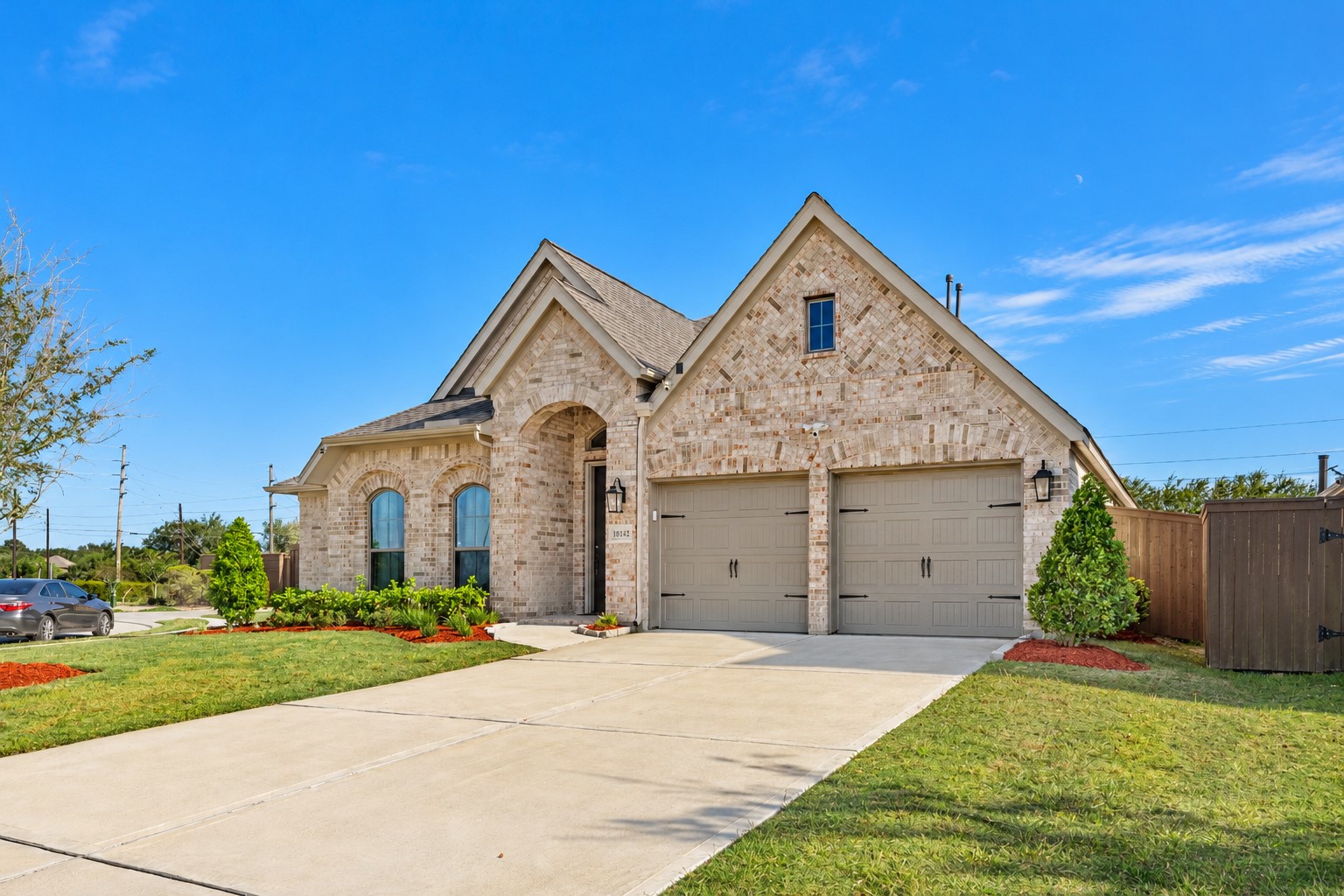 10142 Starry Night Lane, Manvel, TX 77578