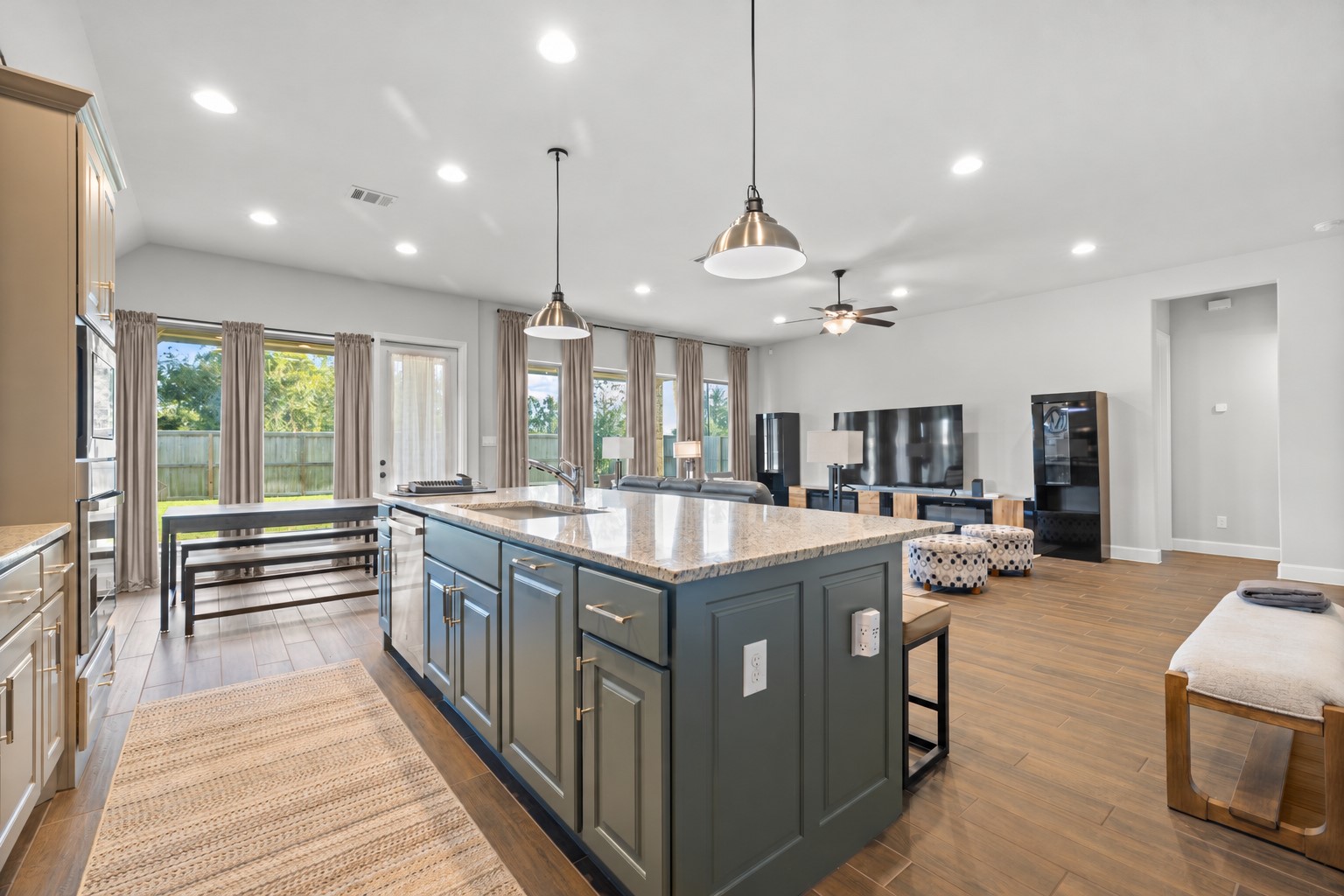 10142 Starry Night Lane, Manvel, TX 77578