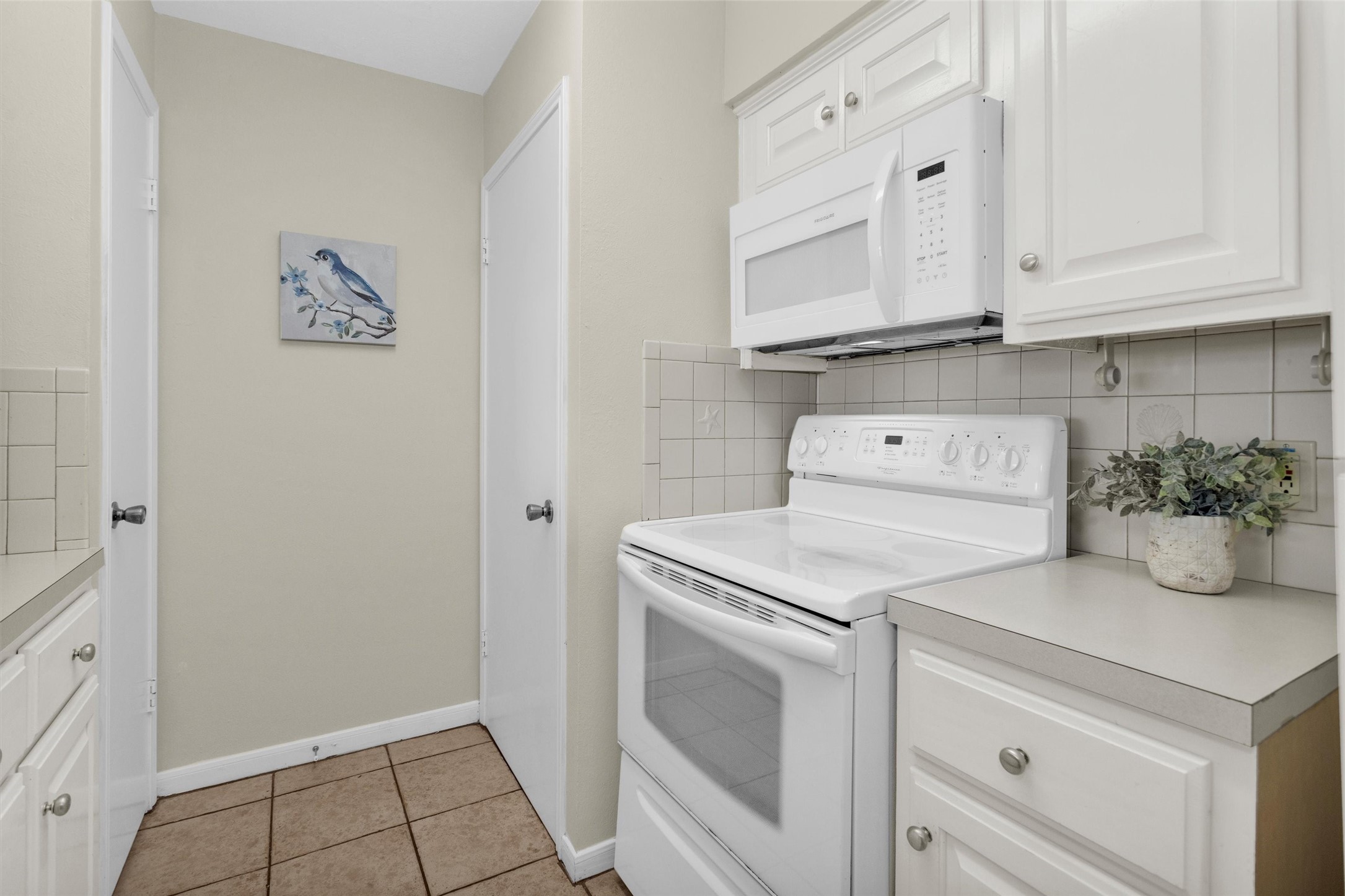 801 River Road, #104E, Montgomery, TX 77356