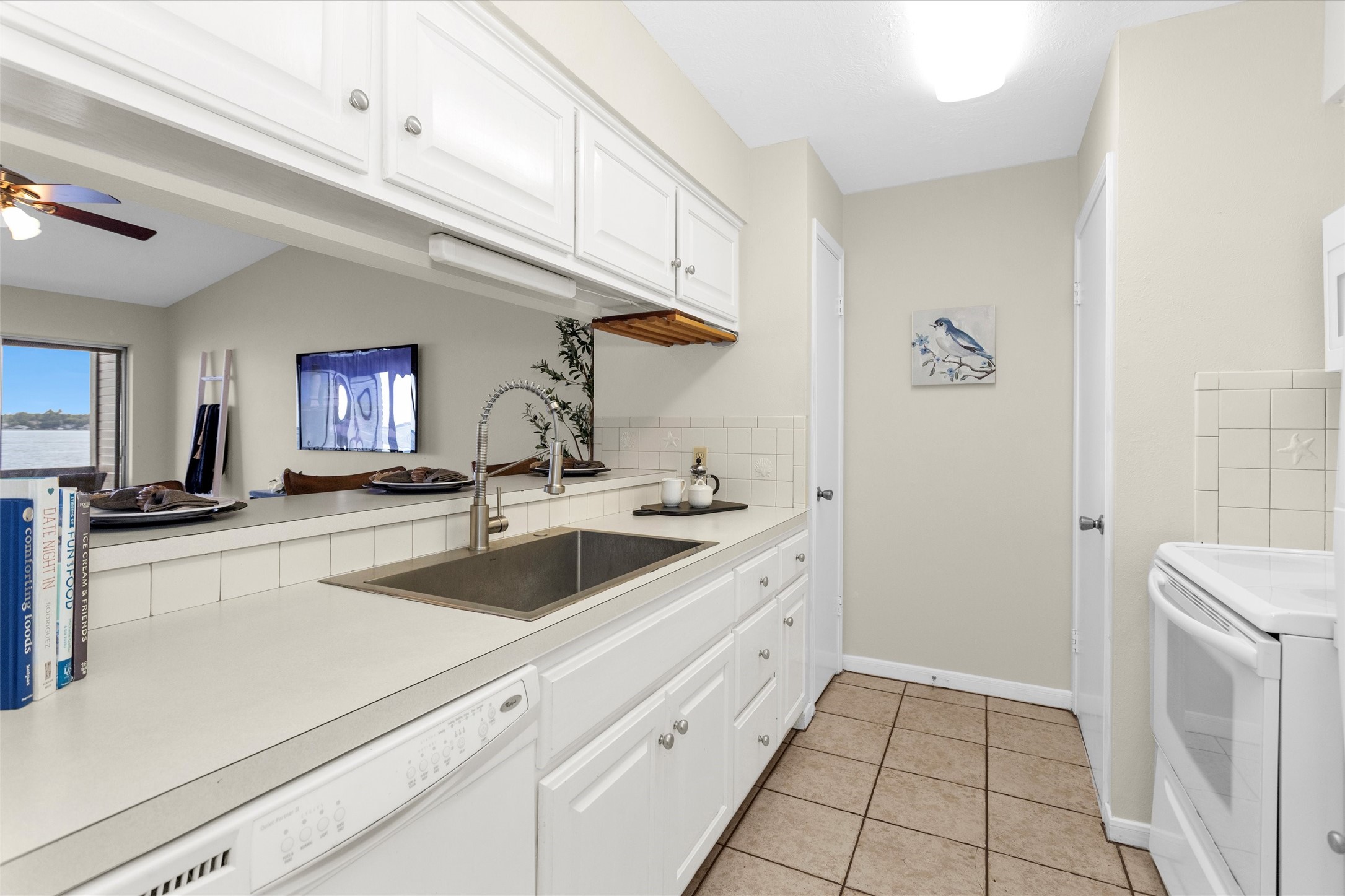 801 River Road, #104E, Montgomery, TX 77356