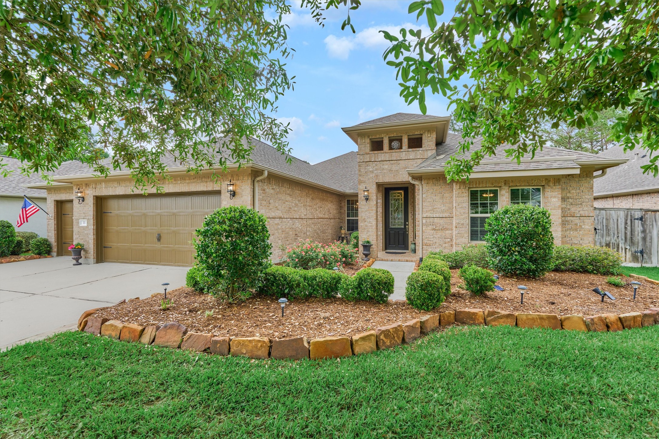 Welcome home to 11 S. Sandbells Park Lane!