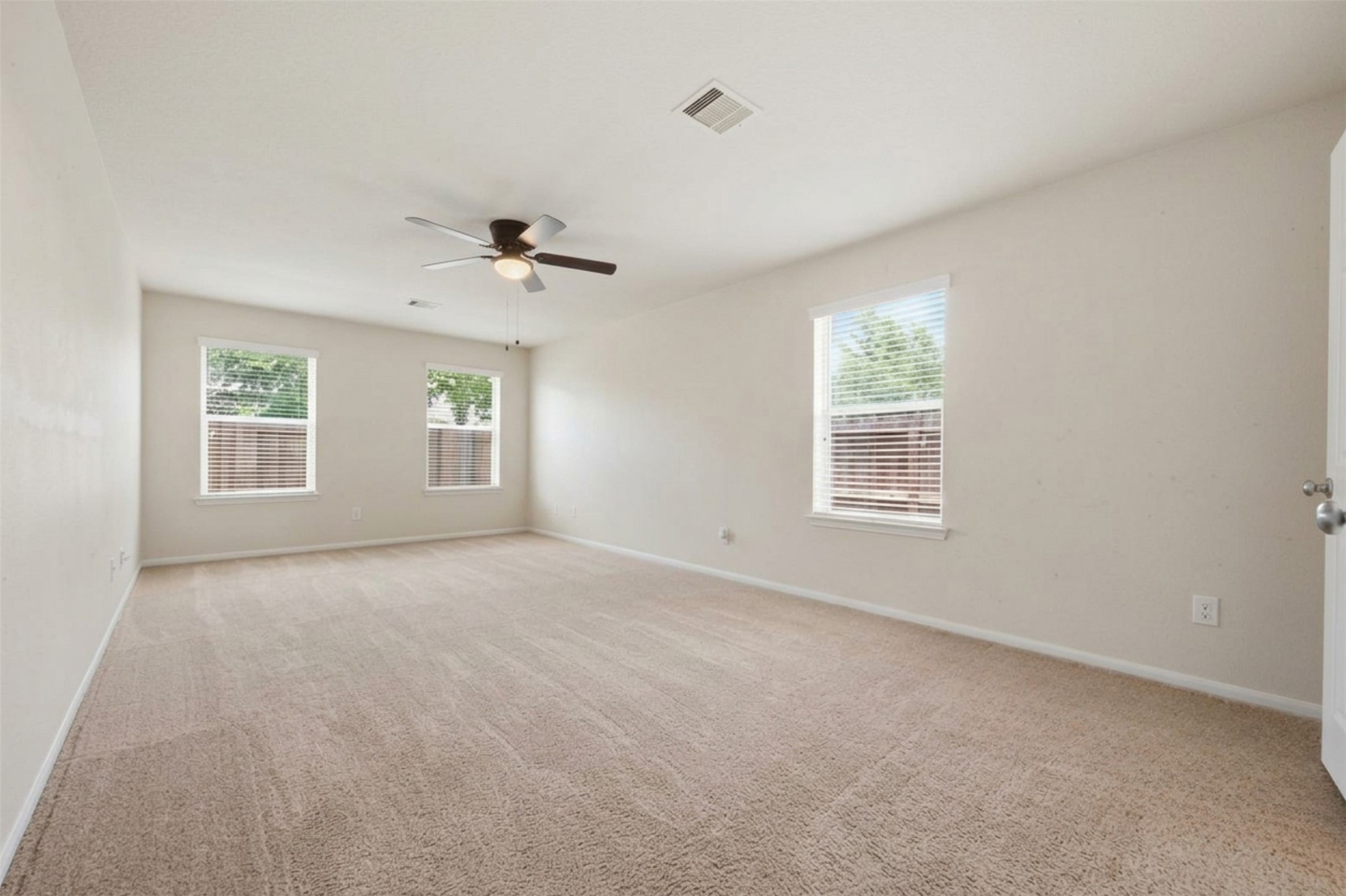 1284 Pinto Pass, Alvin, TX 77511