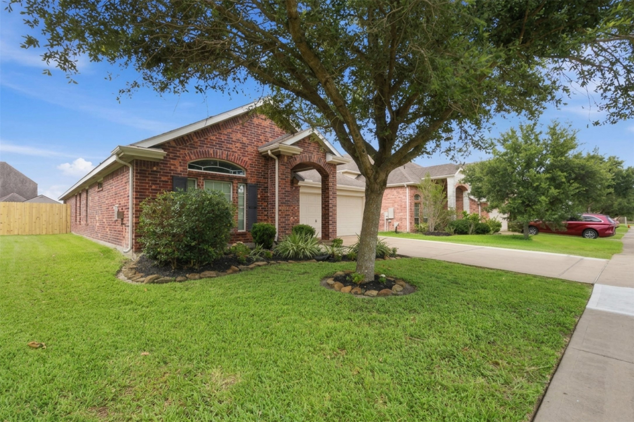 1284 Pinto Pass, Alvin, TX 77511 1284 Pinto Pass, Alvin, TX 77511