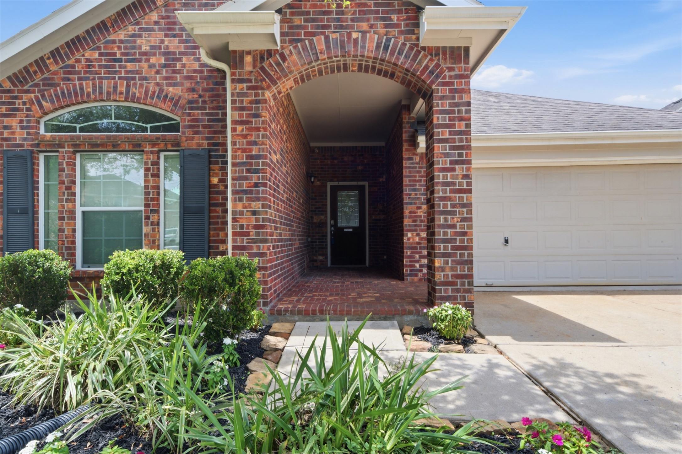 1284 Pinto Pass, Alvin, TX 77511 1284 Pinto Pass, Alvin, TX 77511